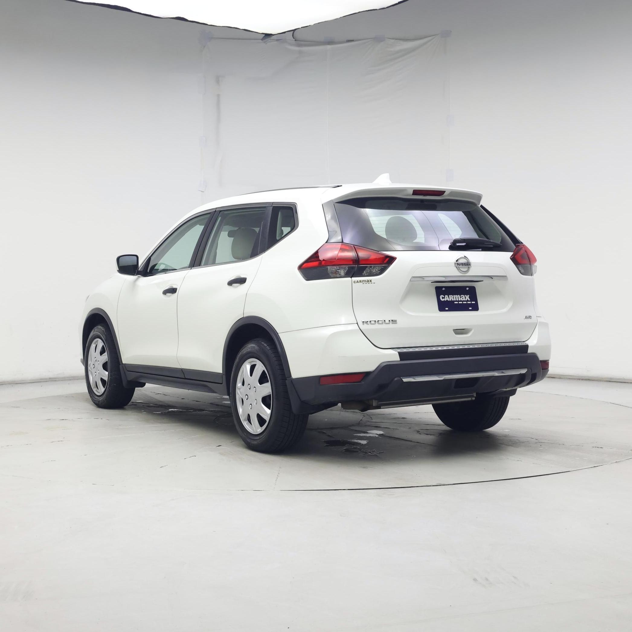 Thumbnail: 2017 Nissan Rogue - 2