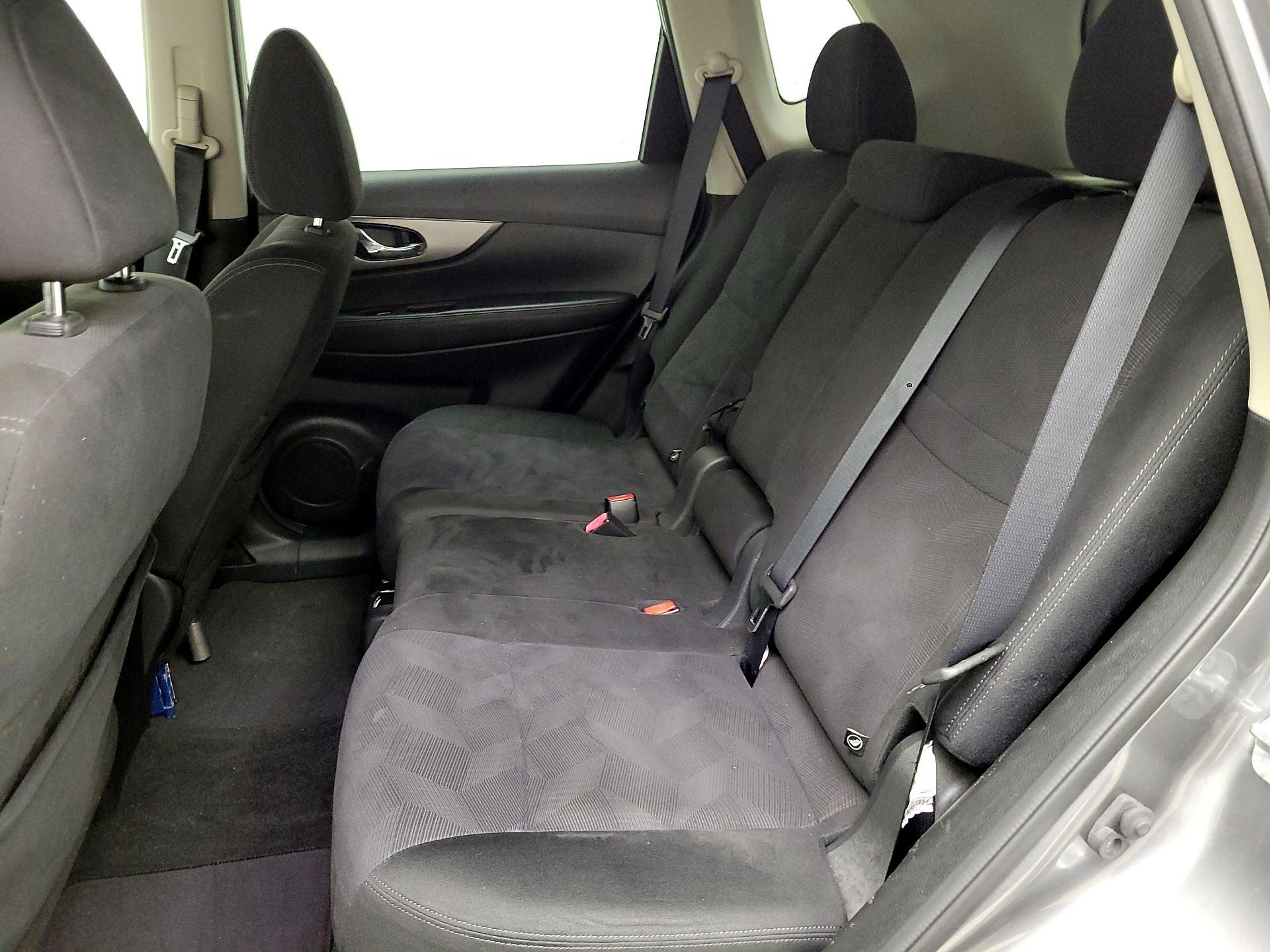 Thumbnail: 2015 Nissan Rogue - 20