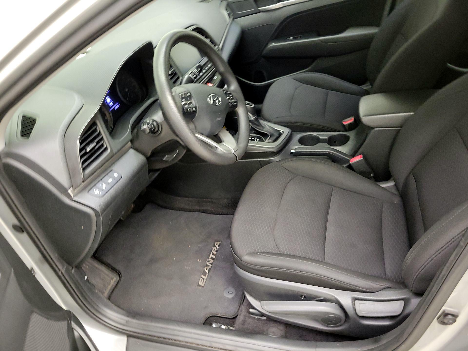 Thumbnail: 2020 Hyundai Elantra - 11