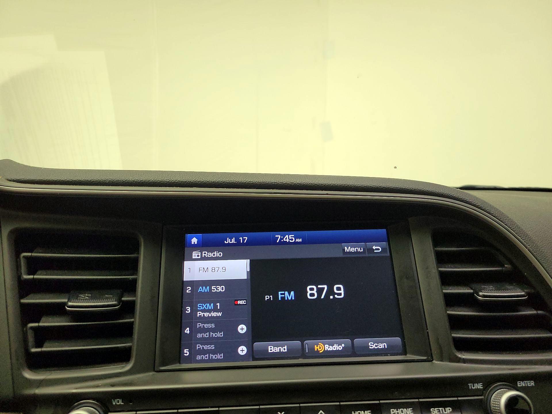 Thumbnail: 2020 Hyundai Elantra - 15
