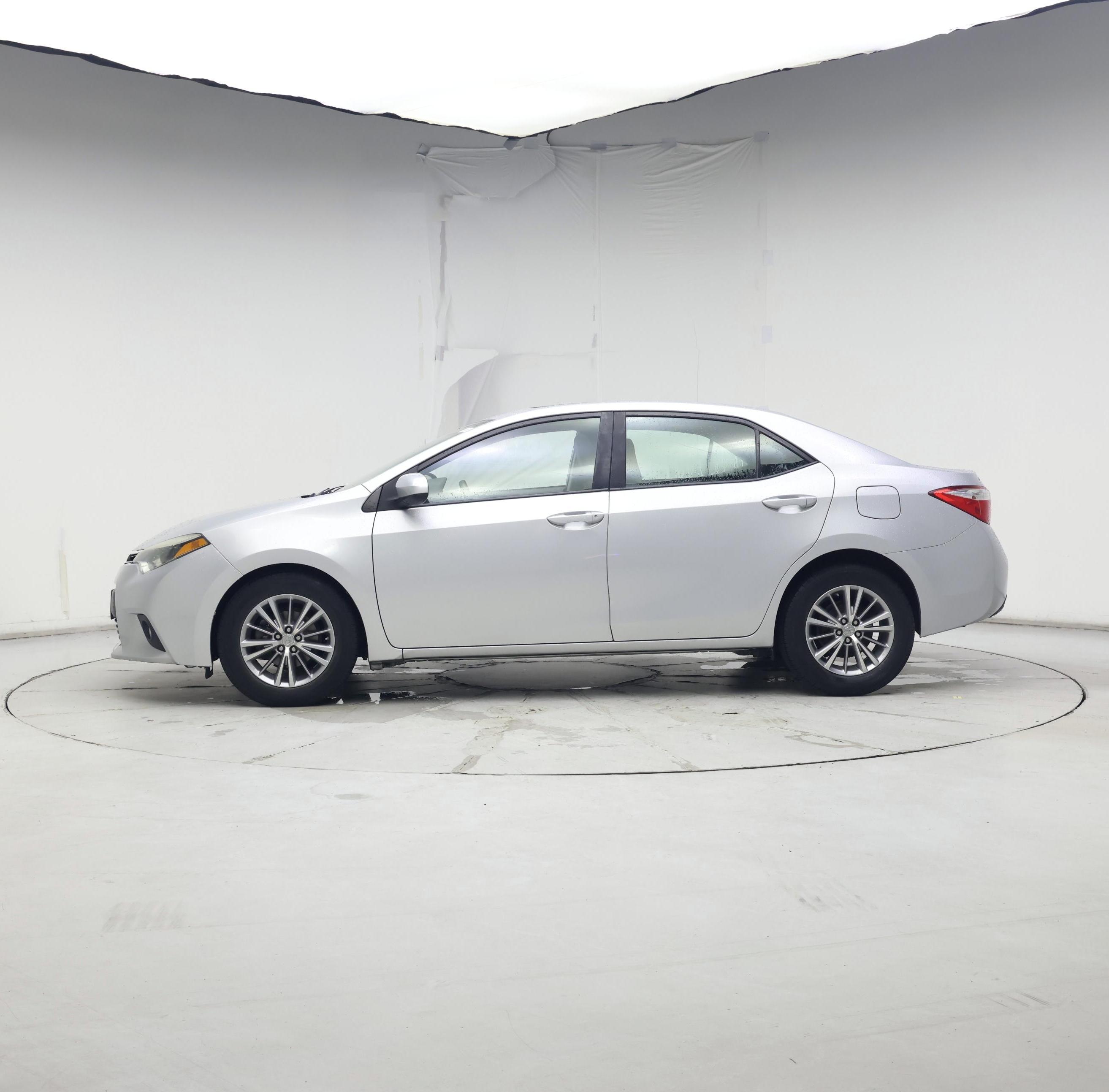 Thumbnail: 2014 Toyota Corolla - 3