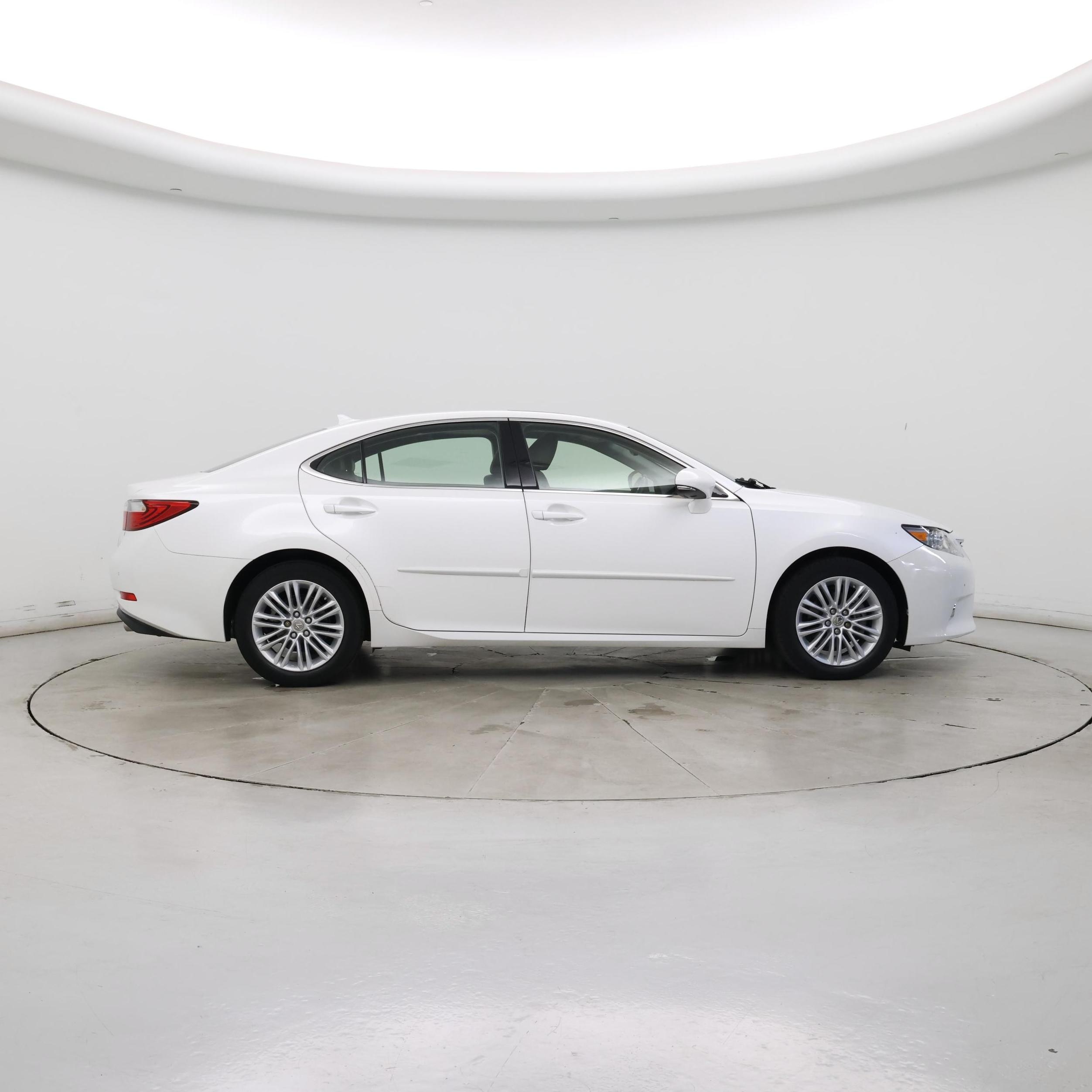 Thumbnail: 2014 Lexus ES - 7