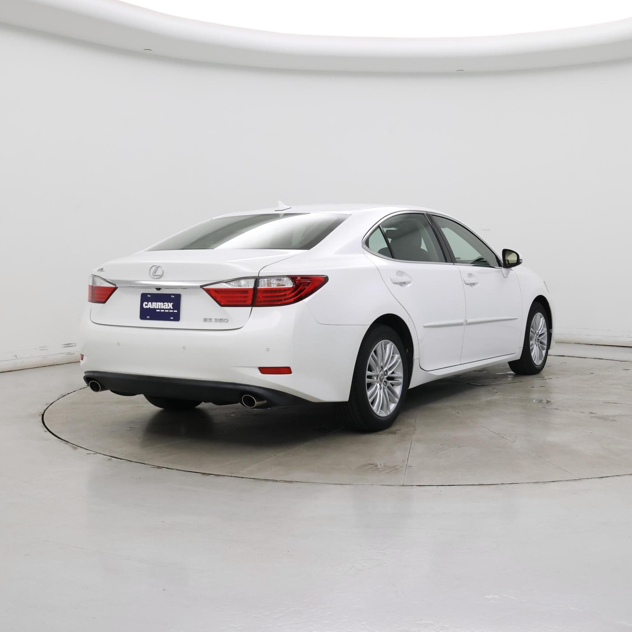 Thumbnail: 2014 Lexus ES - 8