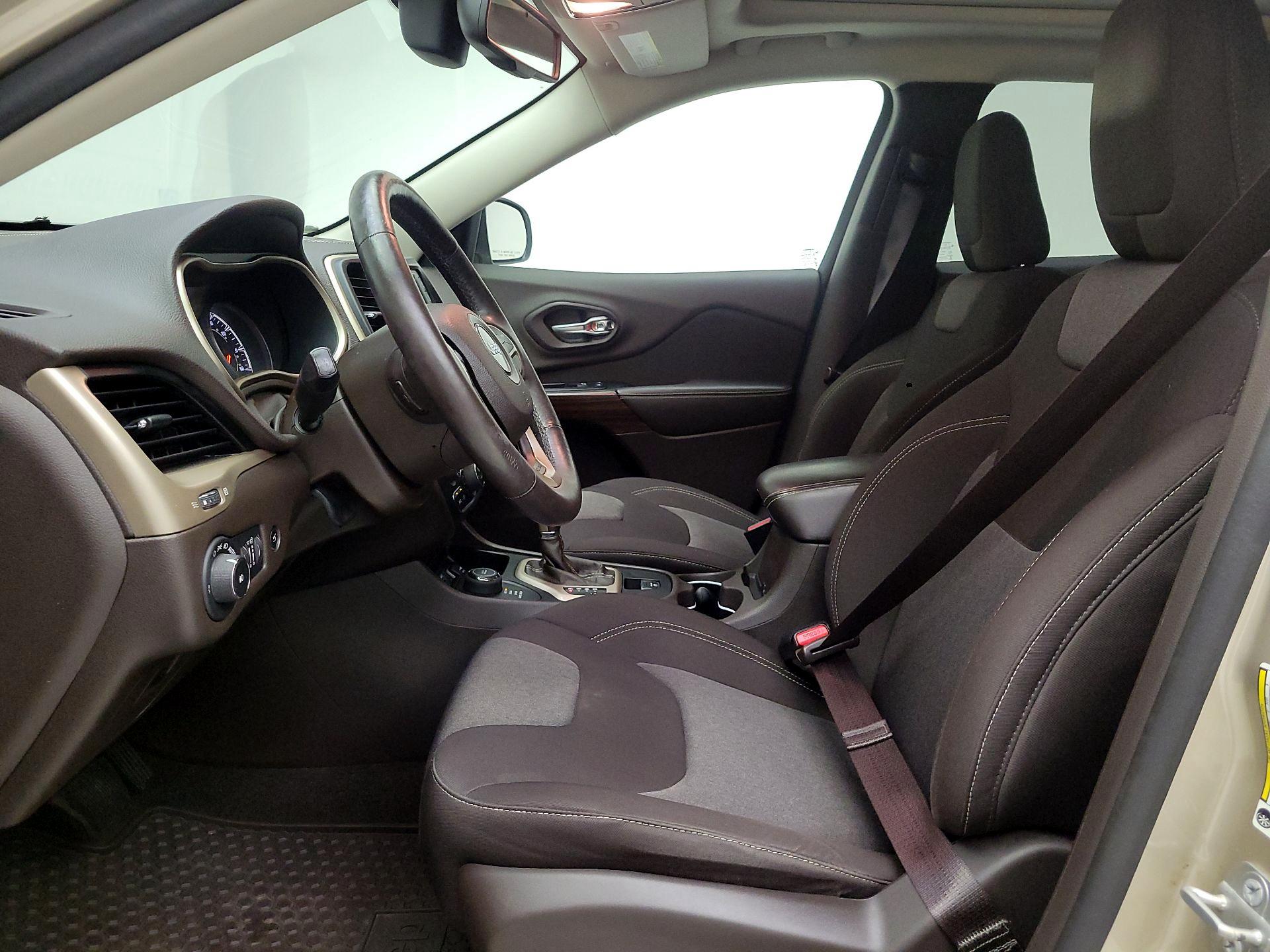 Thumbnail: 2014 Jeep Cherokee - 11