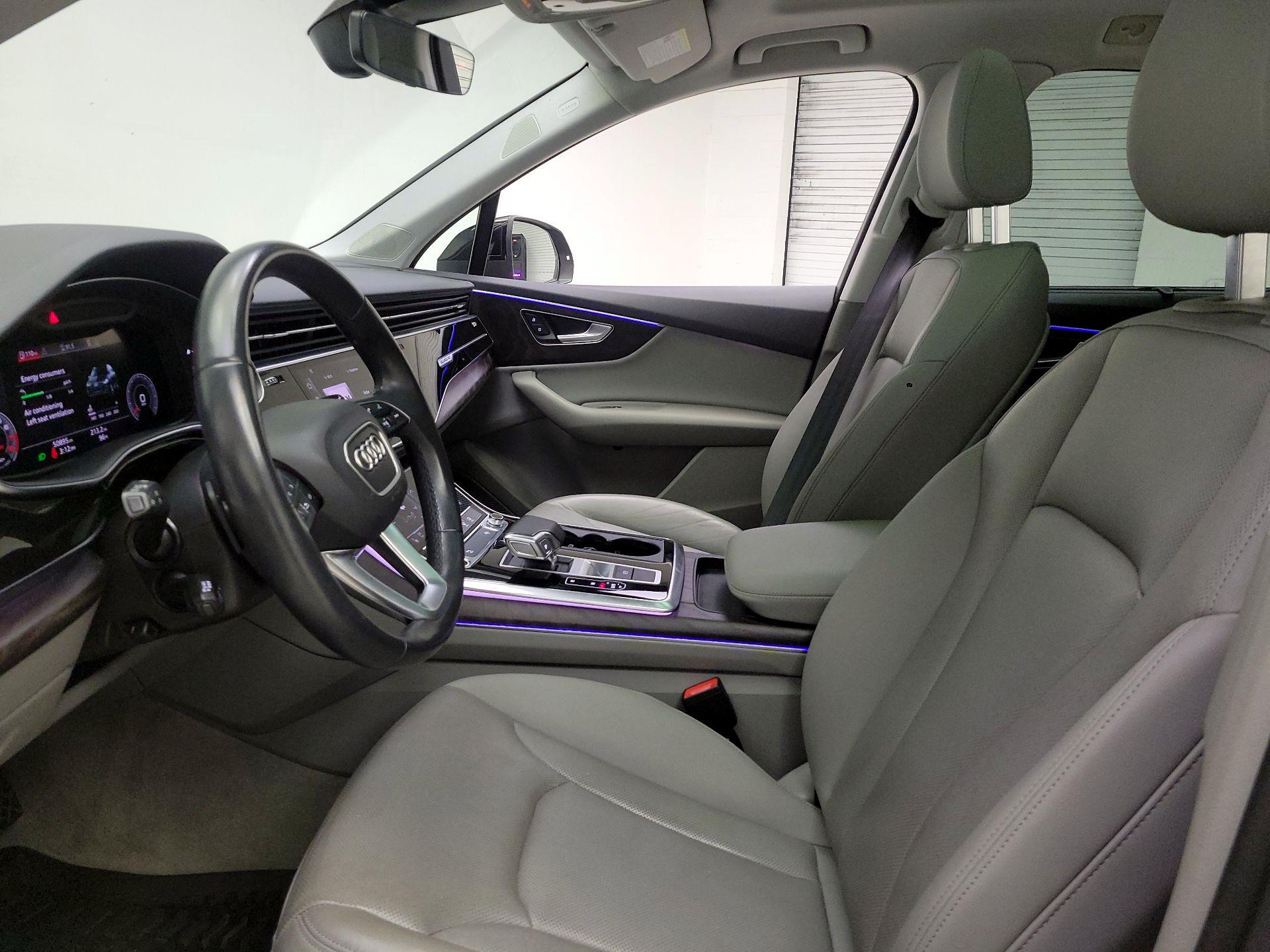 Thumbnail: 2022 Audi Q7 - 11