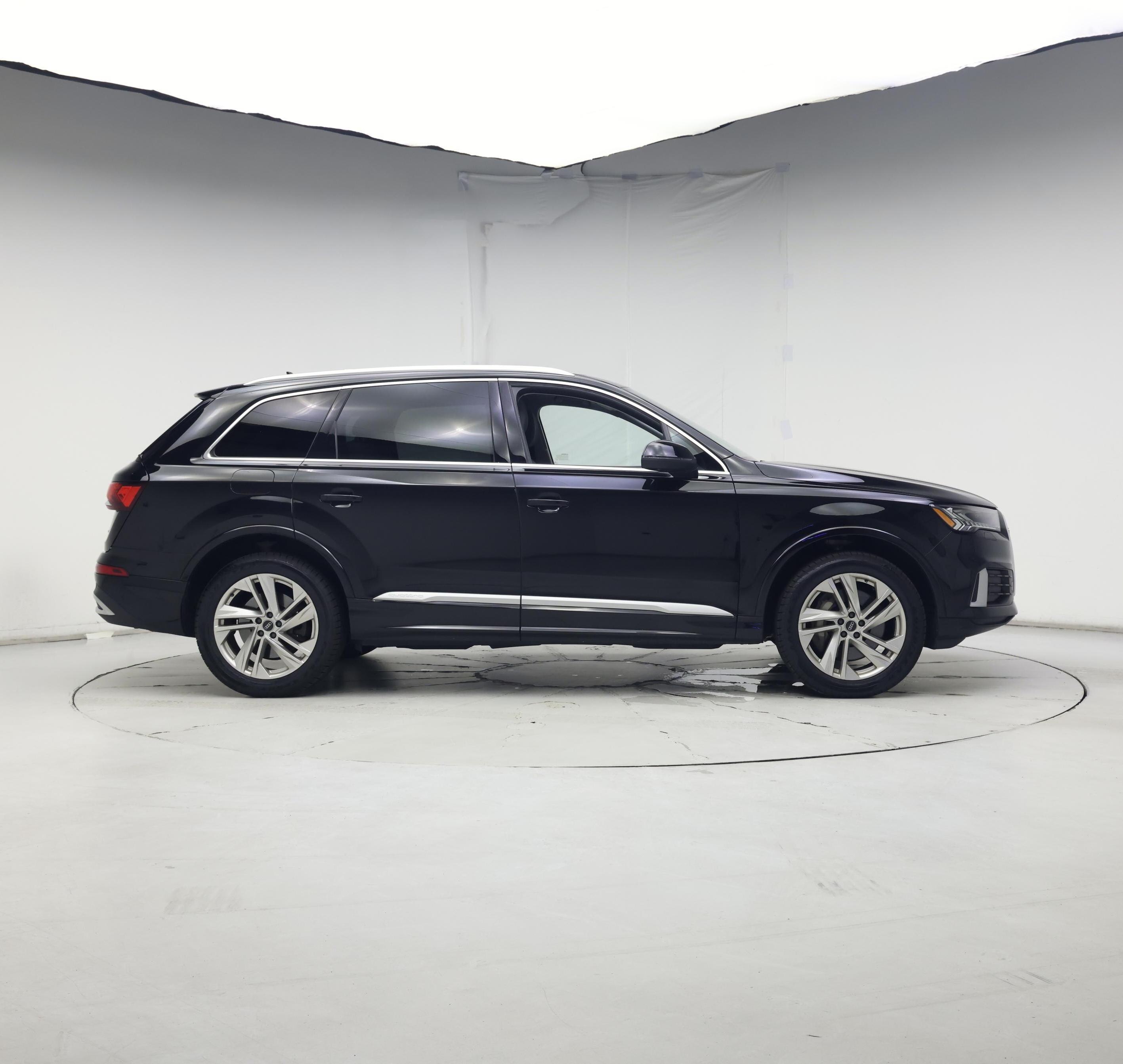 Thumbnail: 2022 Audi Q7 - 7