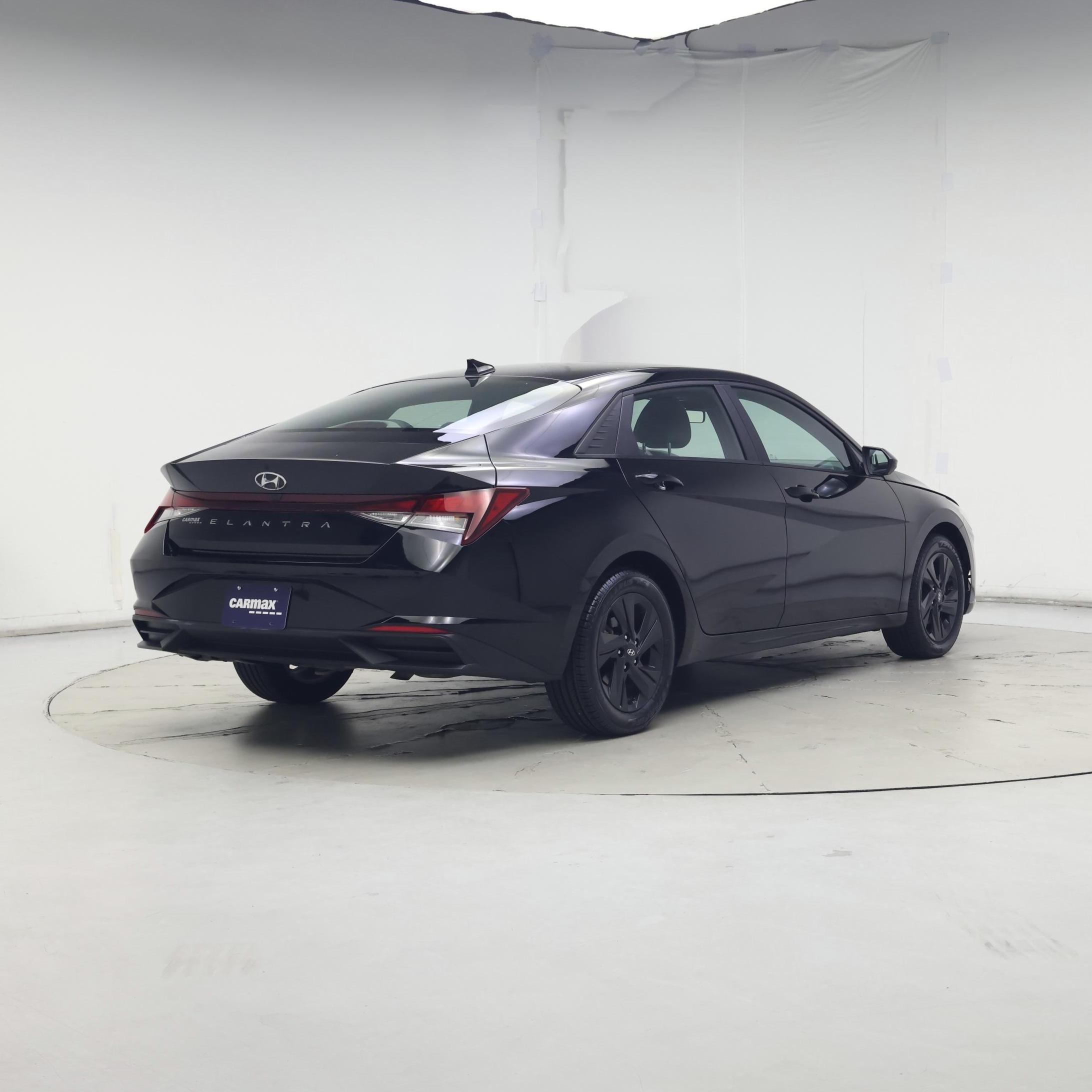 Thumbnail: 2023 Hyundai Elantra - 8