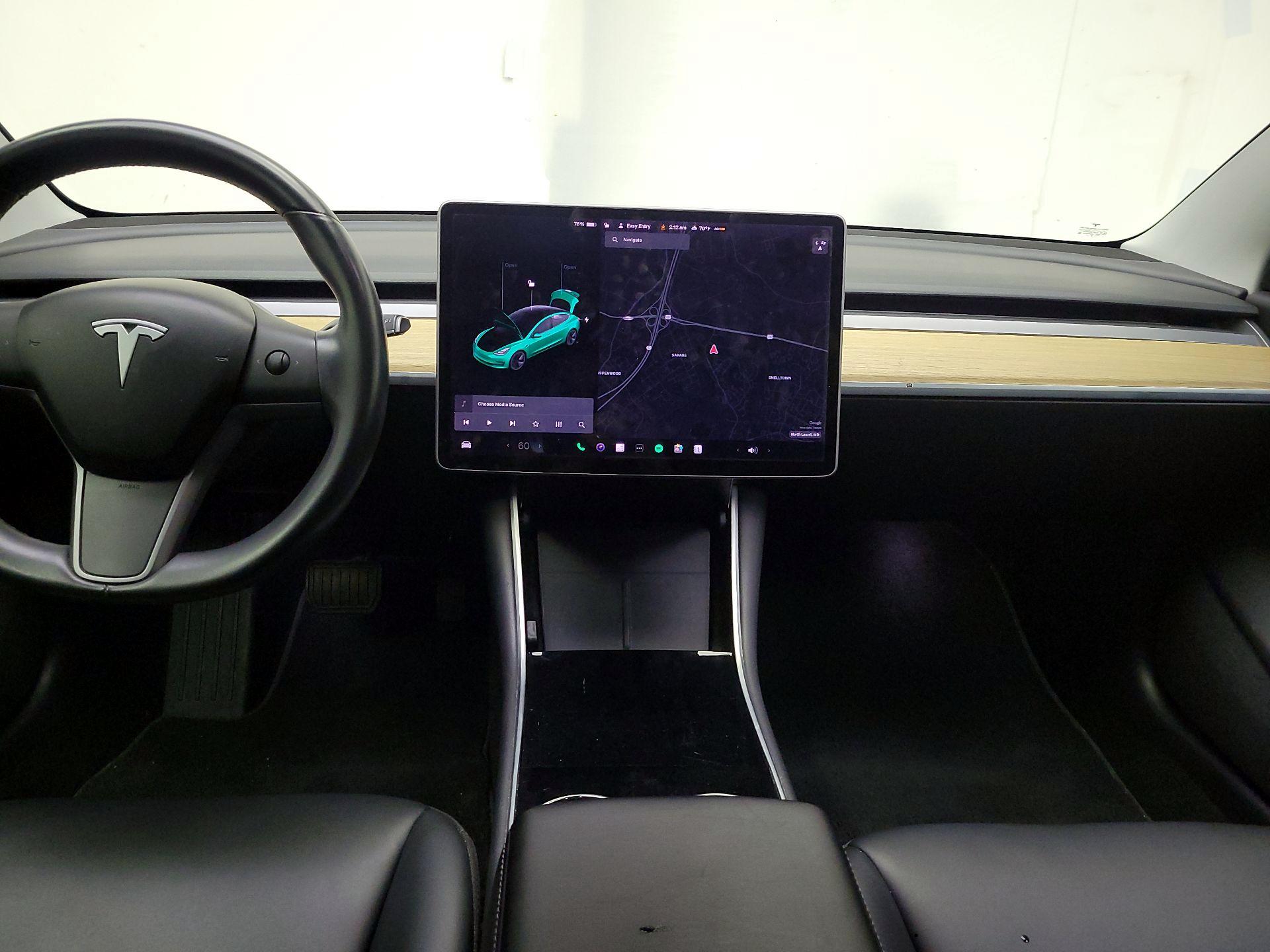 Thumbnail: 2018 Tesla Model 3 - 9