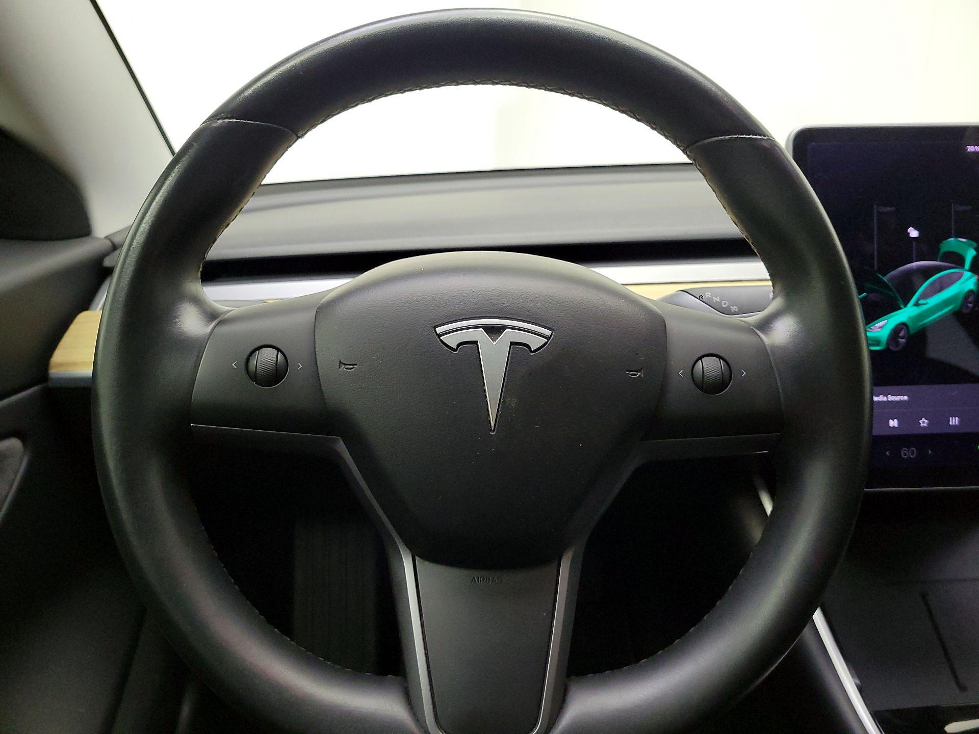 Thumbnail: 2018 Tesla Model 3 - 10