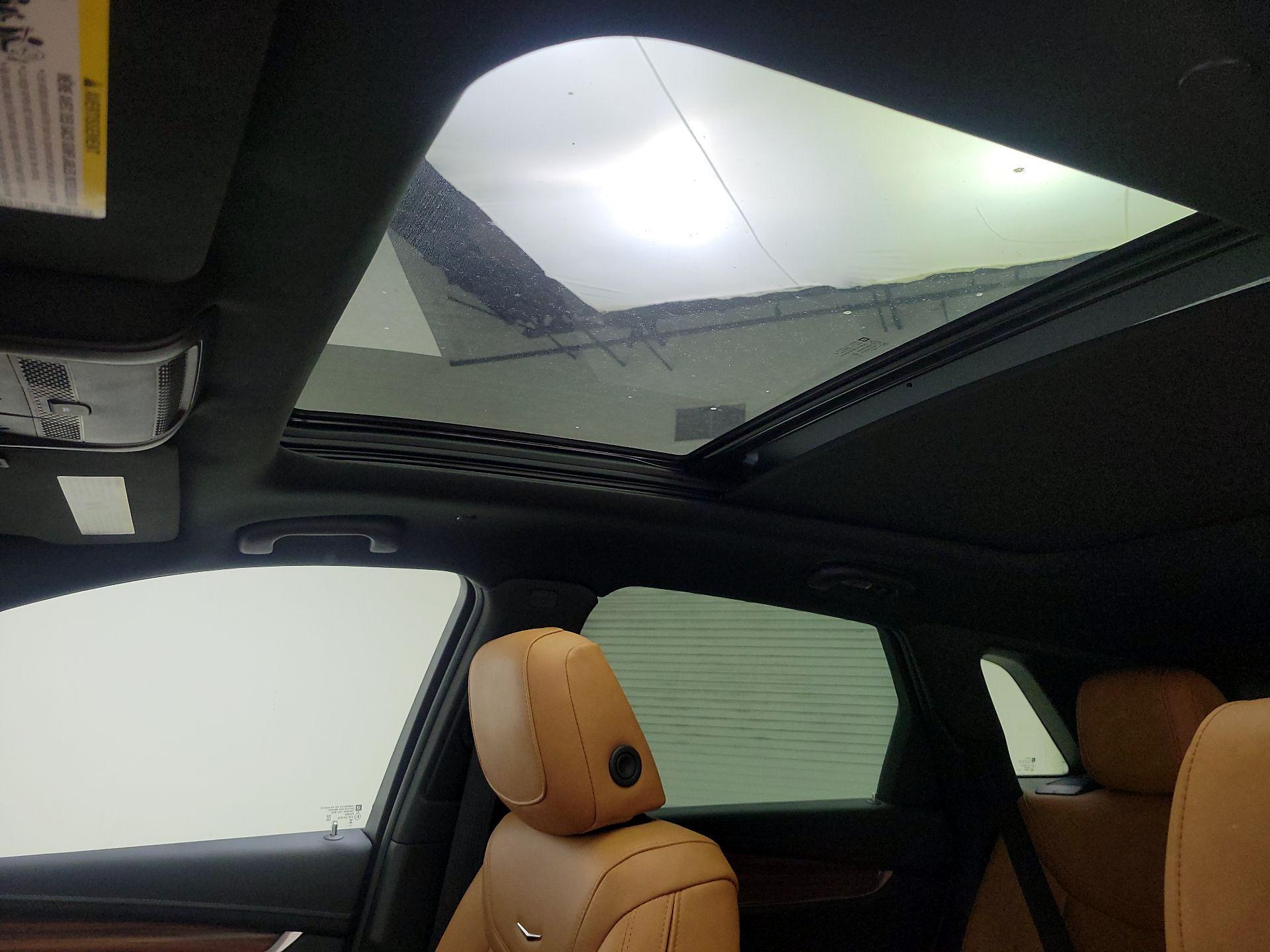 Thumbnail: 2024 Cadillac XT5 - 20