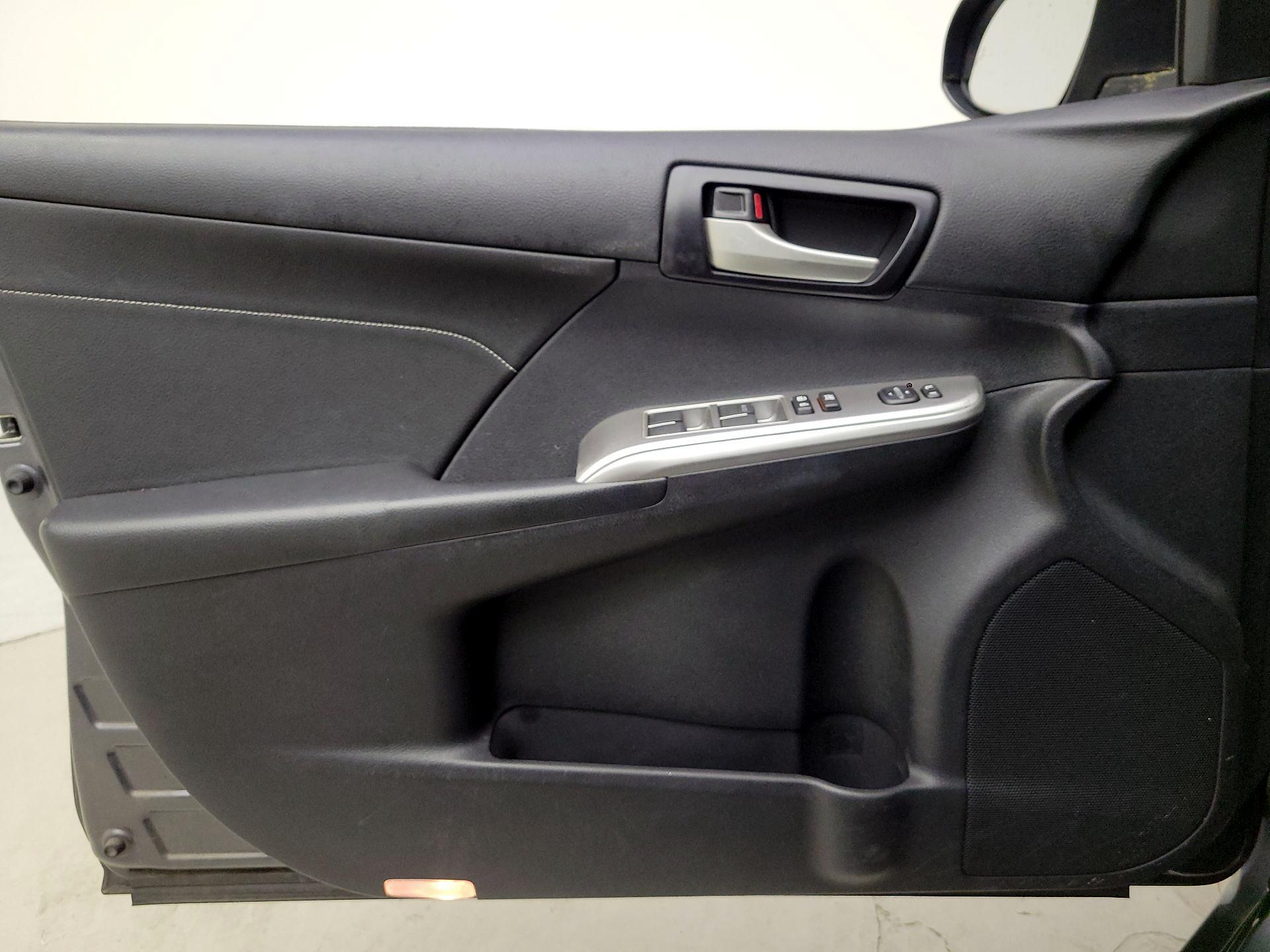 Thumbnail: 2013 Toyota Camry - 12