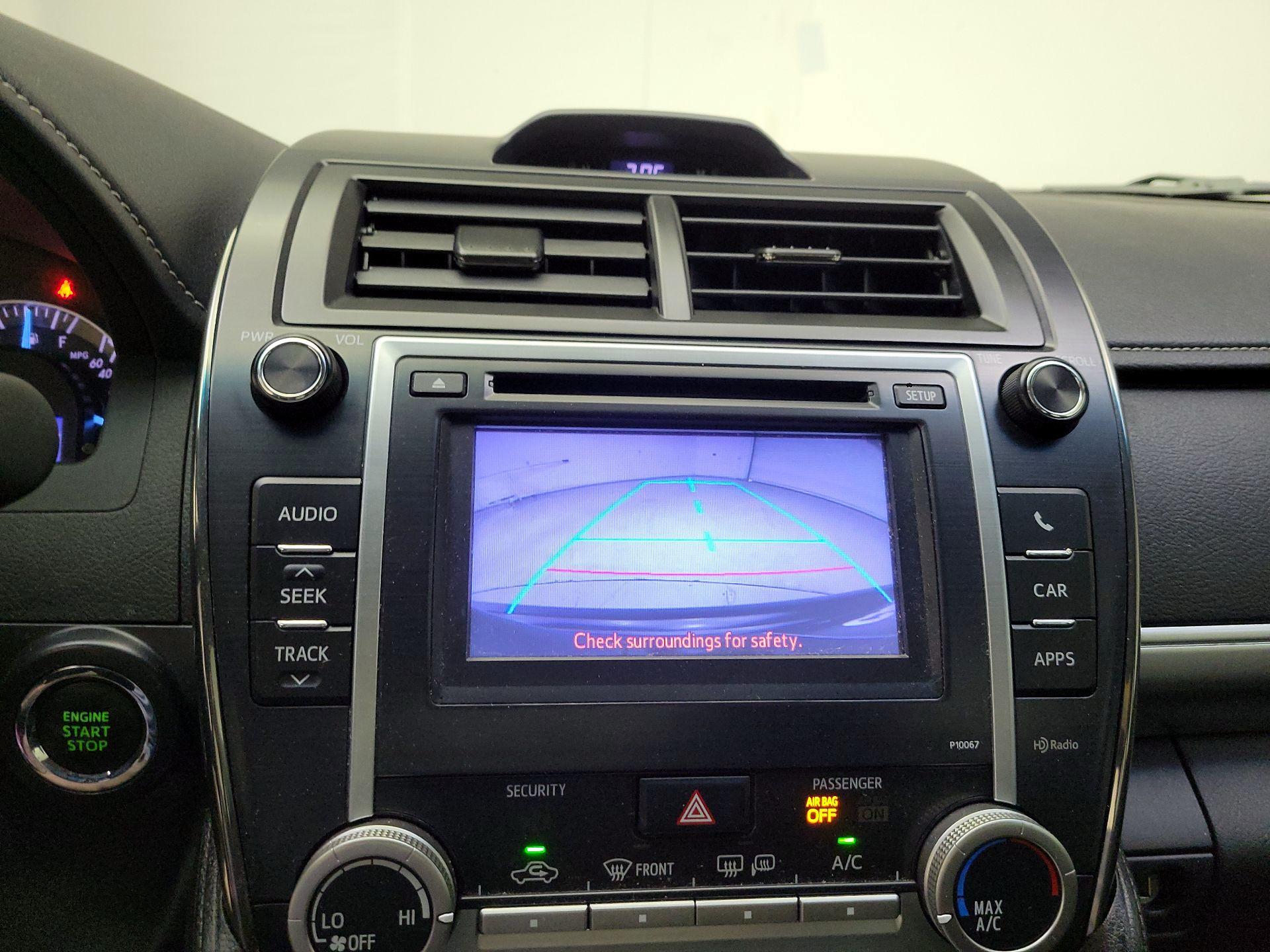 Thumbnail: 2013 Toyota Camry - 14