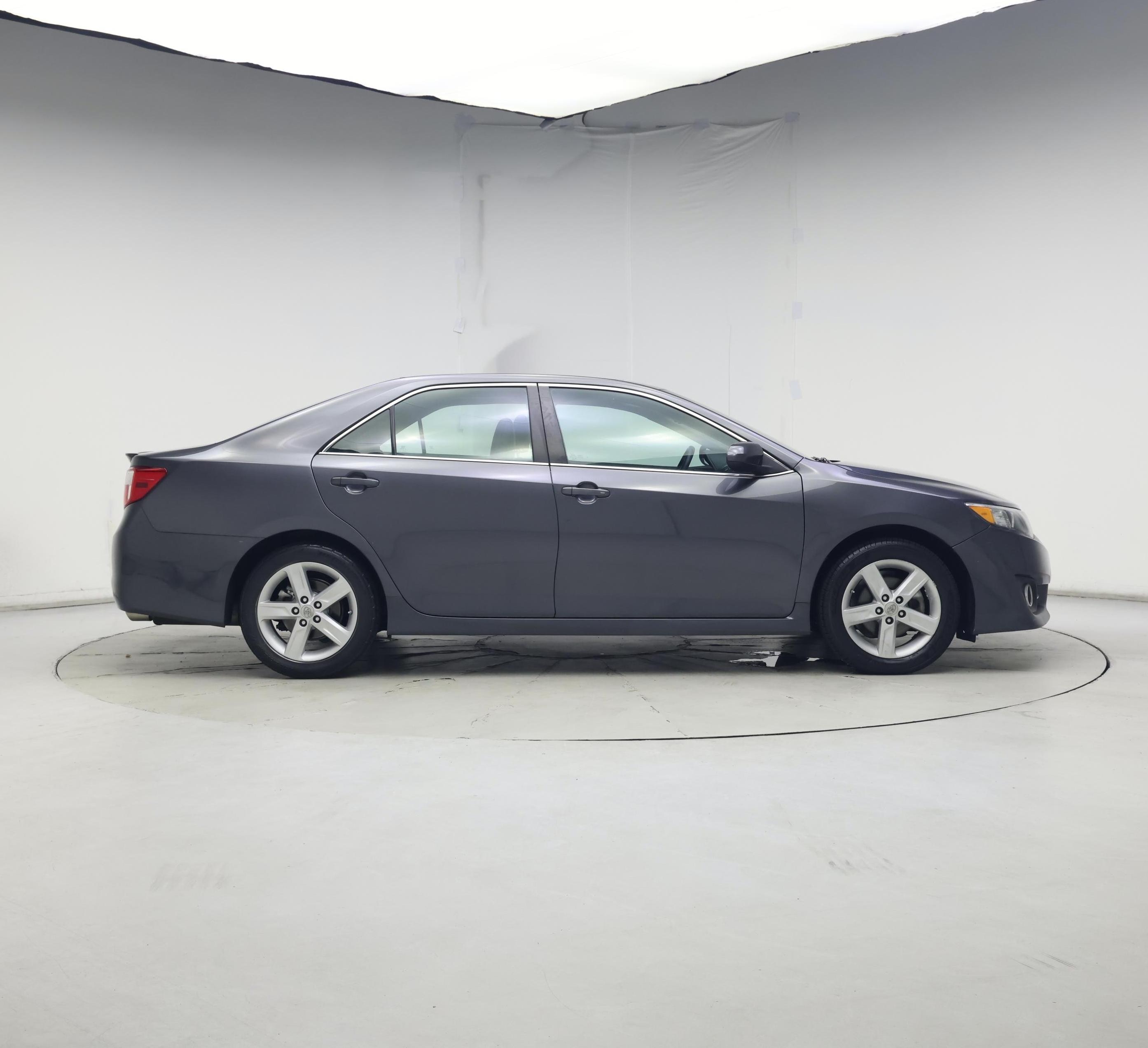 Thumbnail: 2013 Toyota Camry - 7