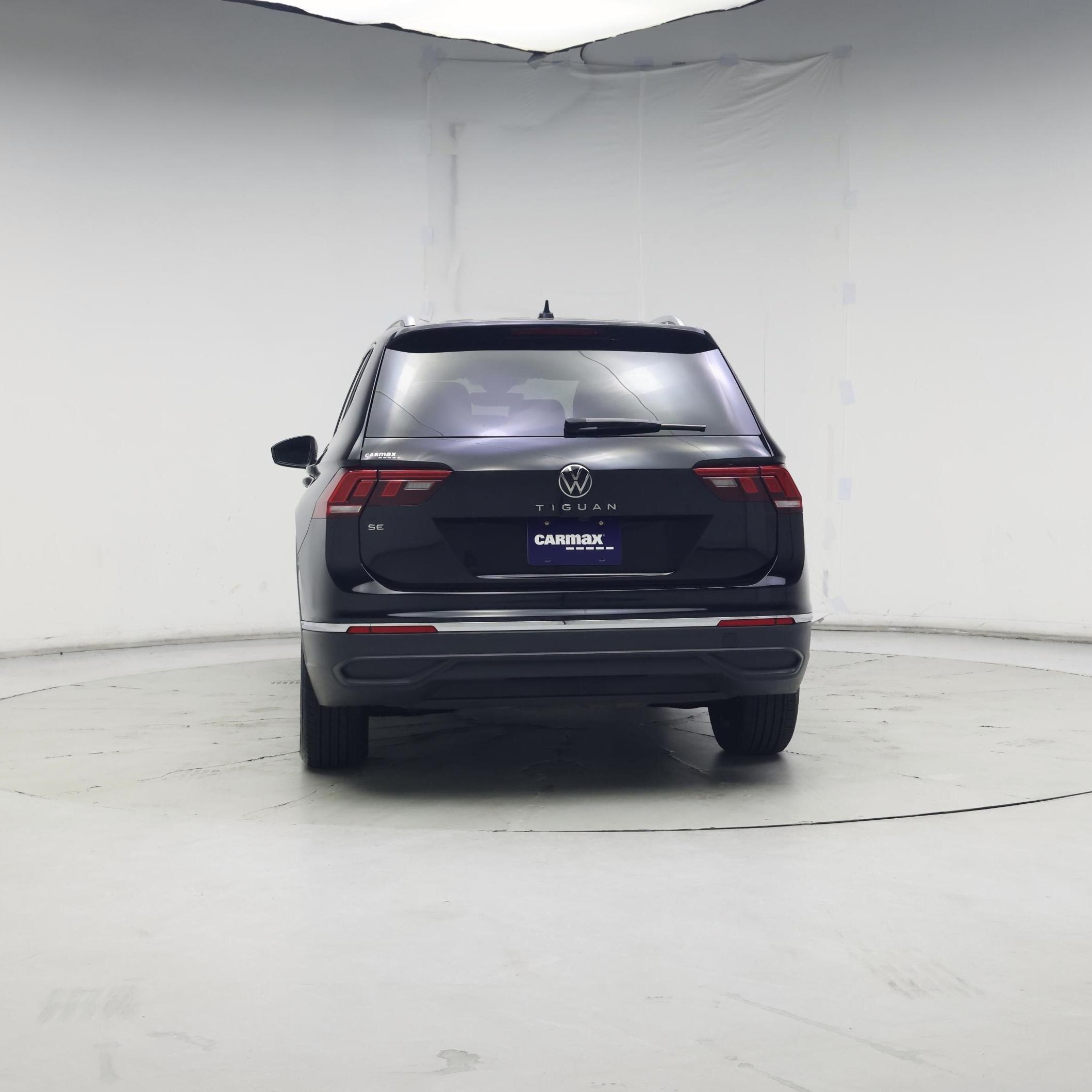 Thumbnail: 2023 Volkswagen Tiguan - 6