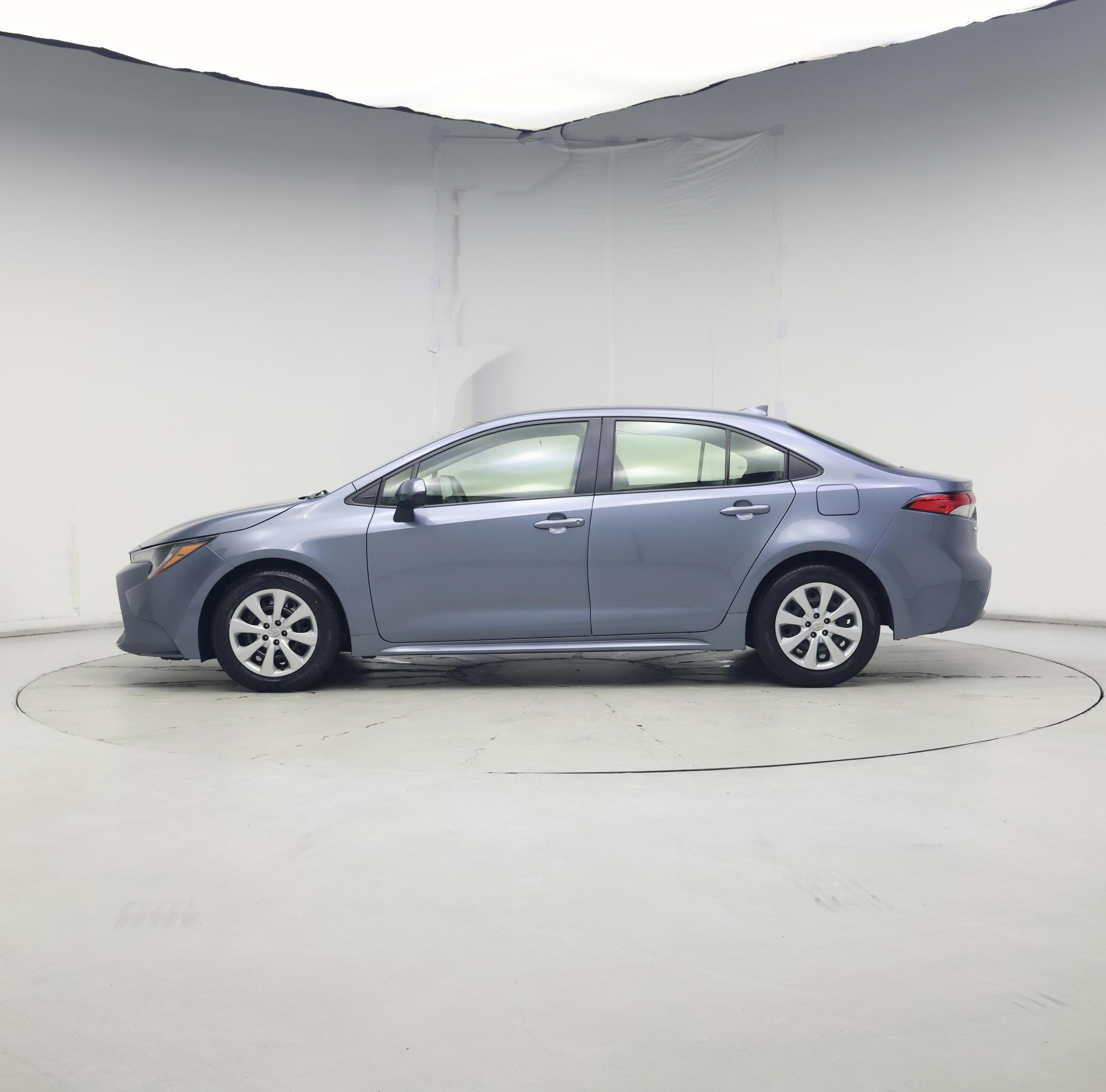 Thumbnail: 2022 Toyota Corolla - 3