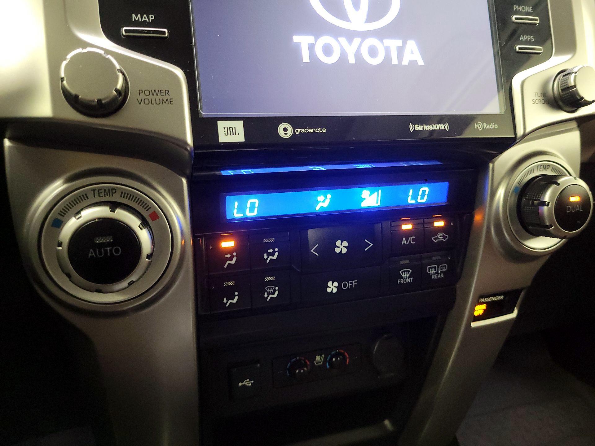 Thumbnail: 2022 Toyota 4Runner - 17