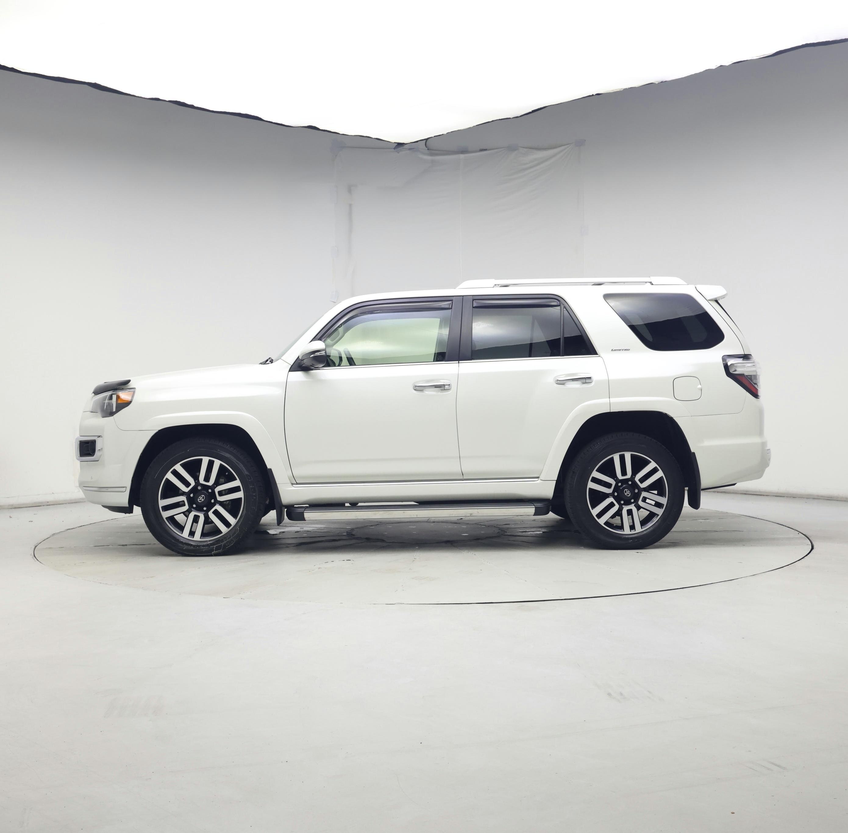 Thumbnail: 2022 Toyota 4Runner - 3