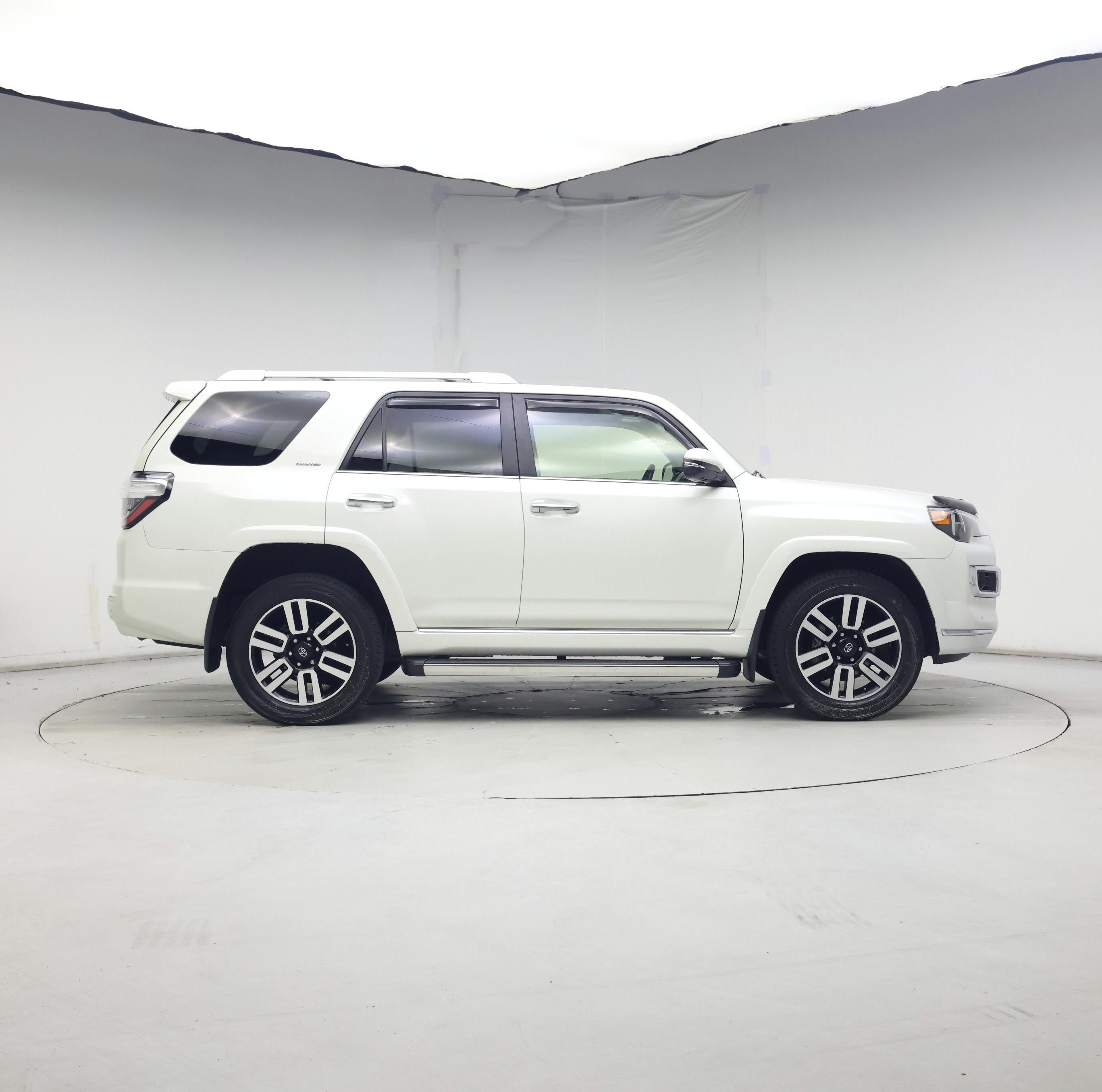 Thumbnail: 2022 Toyota 4Runner - 7