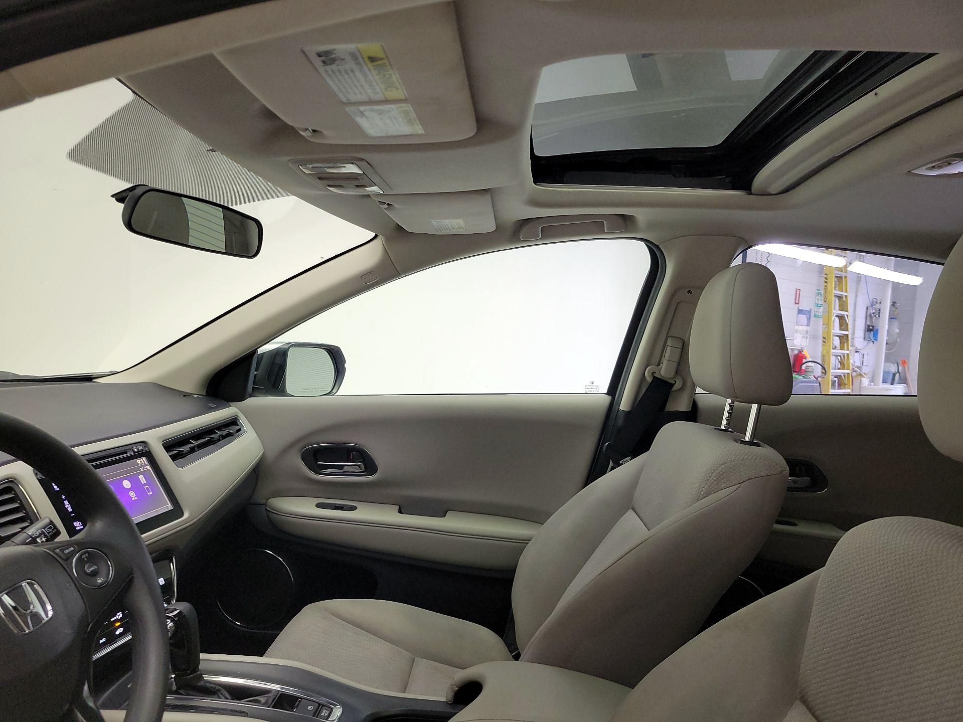 Thumbnail: 2016 Honda HR-V - 19