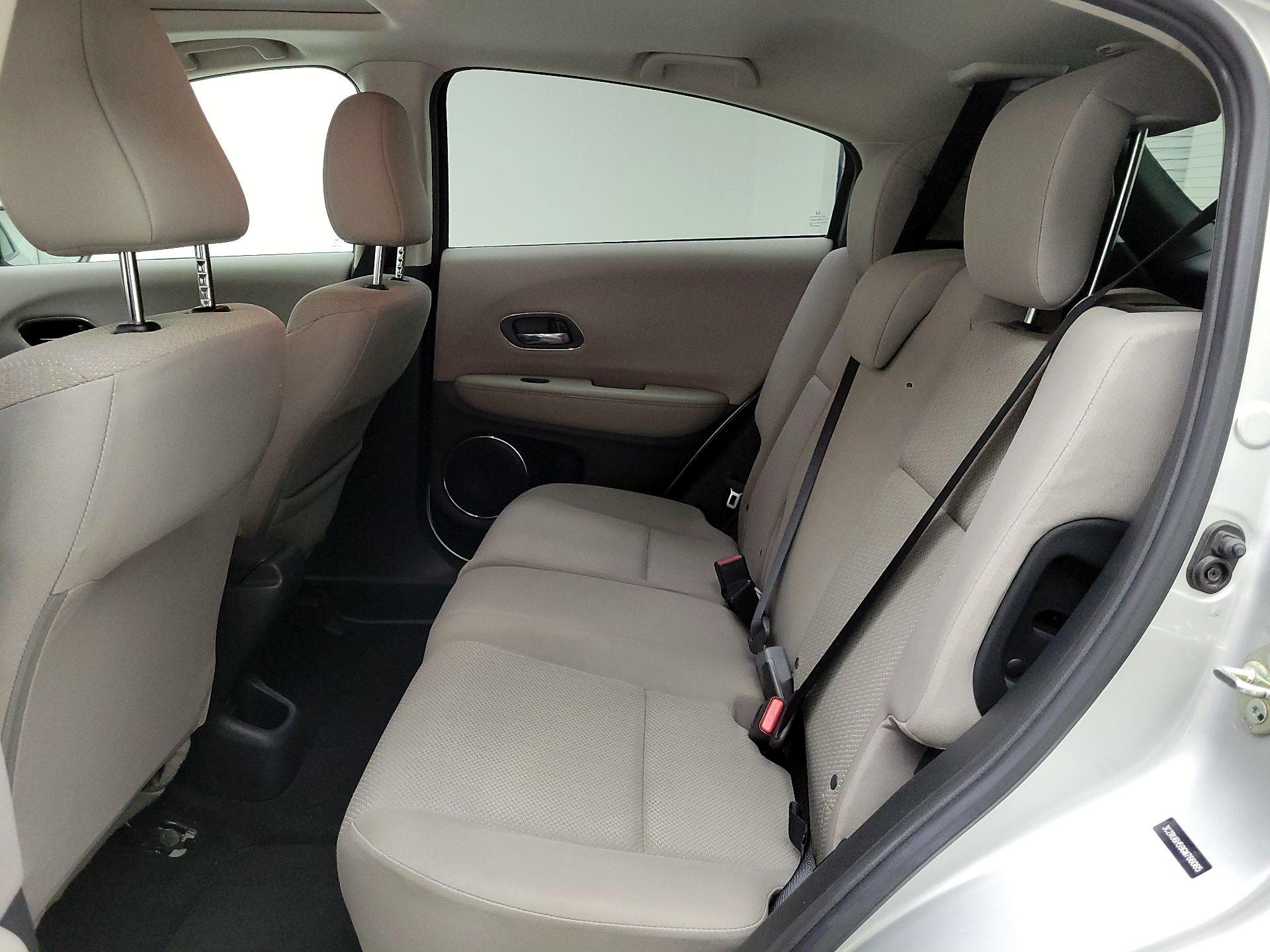 Thumbnail: 2016 Honda HR-V - 20