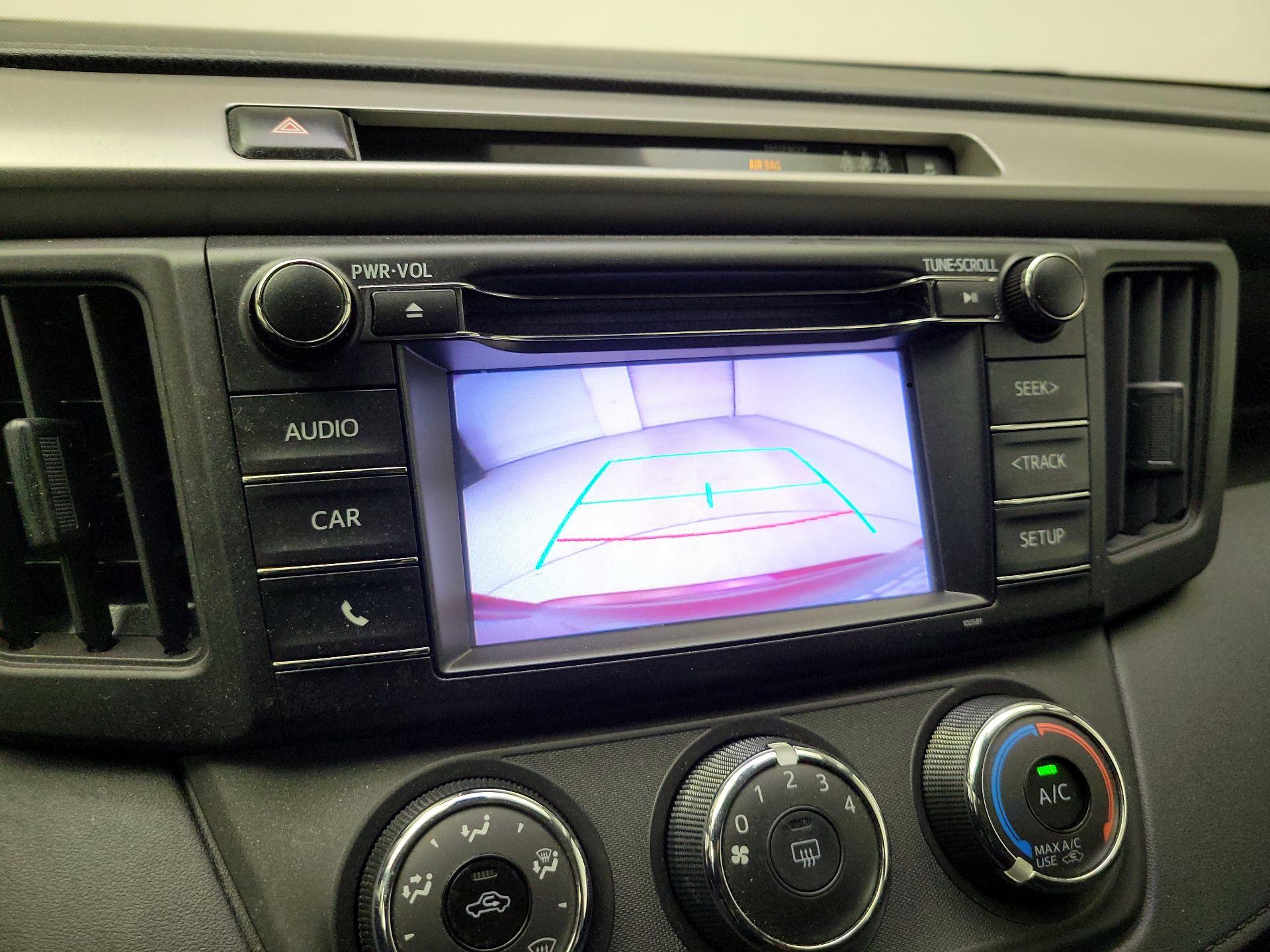 Thumbnail: 2018 Toyota RAV4 - 14