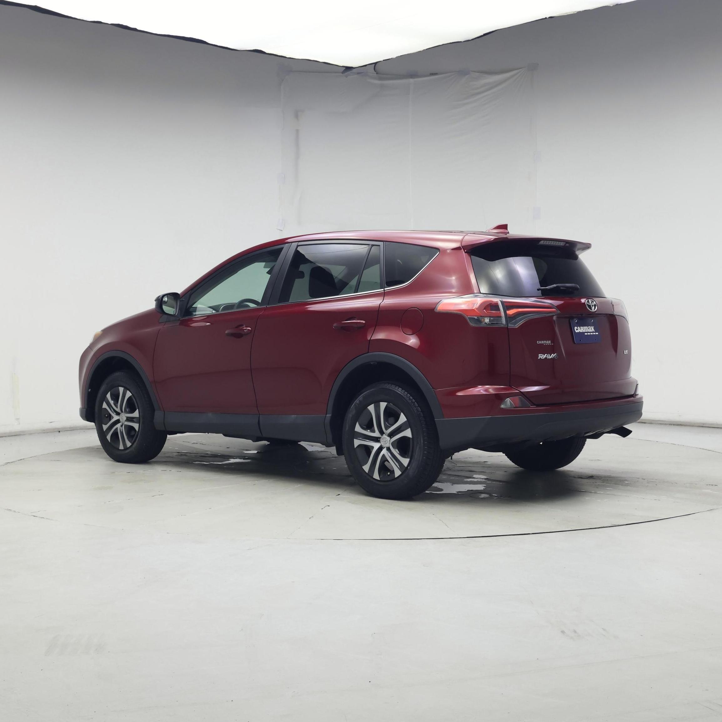 Thumbnail: 2018 Toyota RAV4 - 2