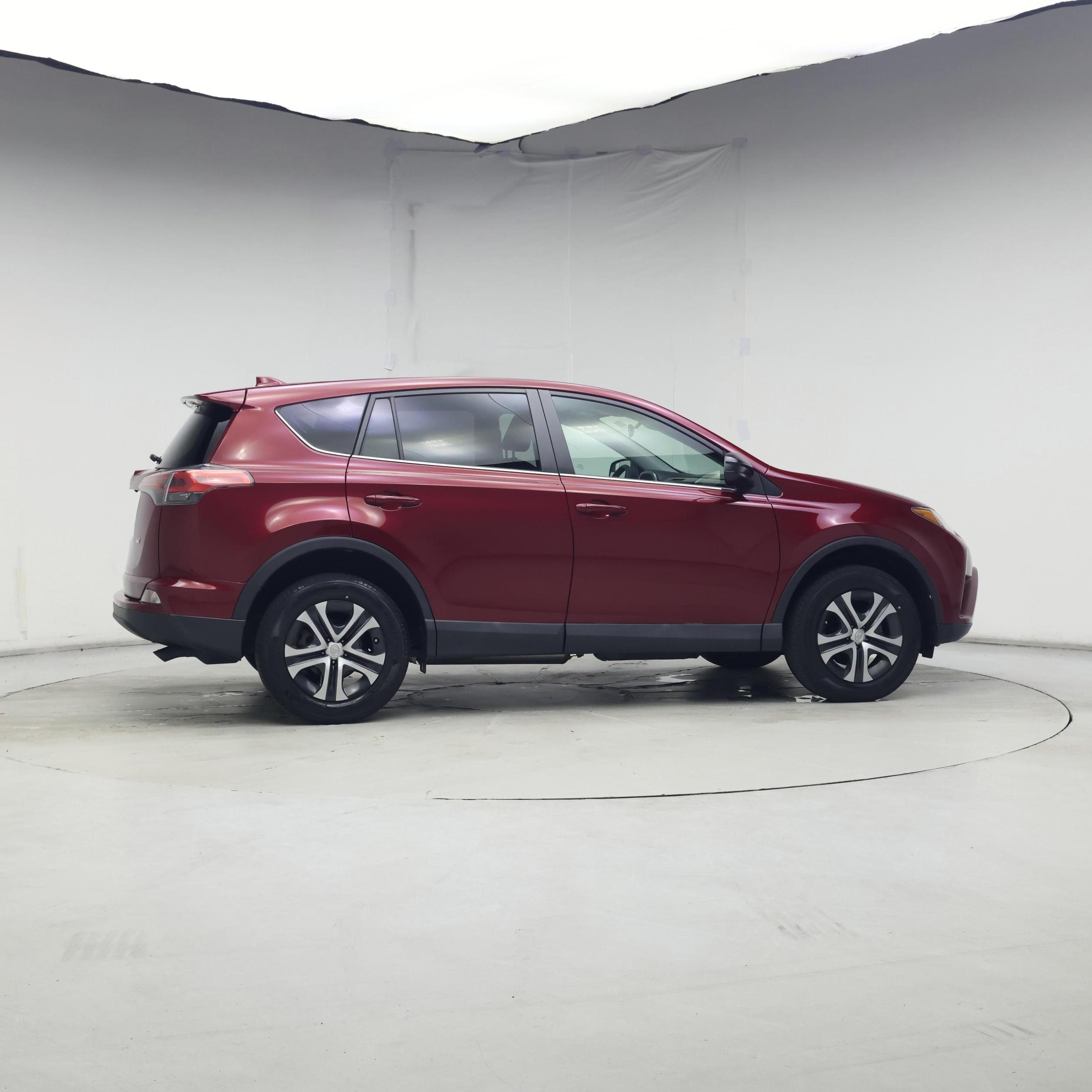 Thumbnail: 2018 Toyota RAV4 - 7