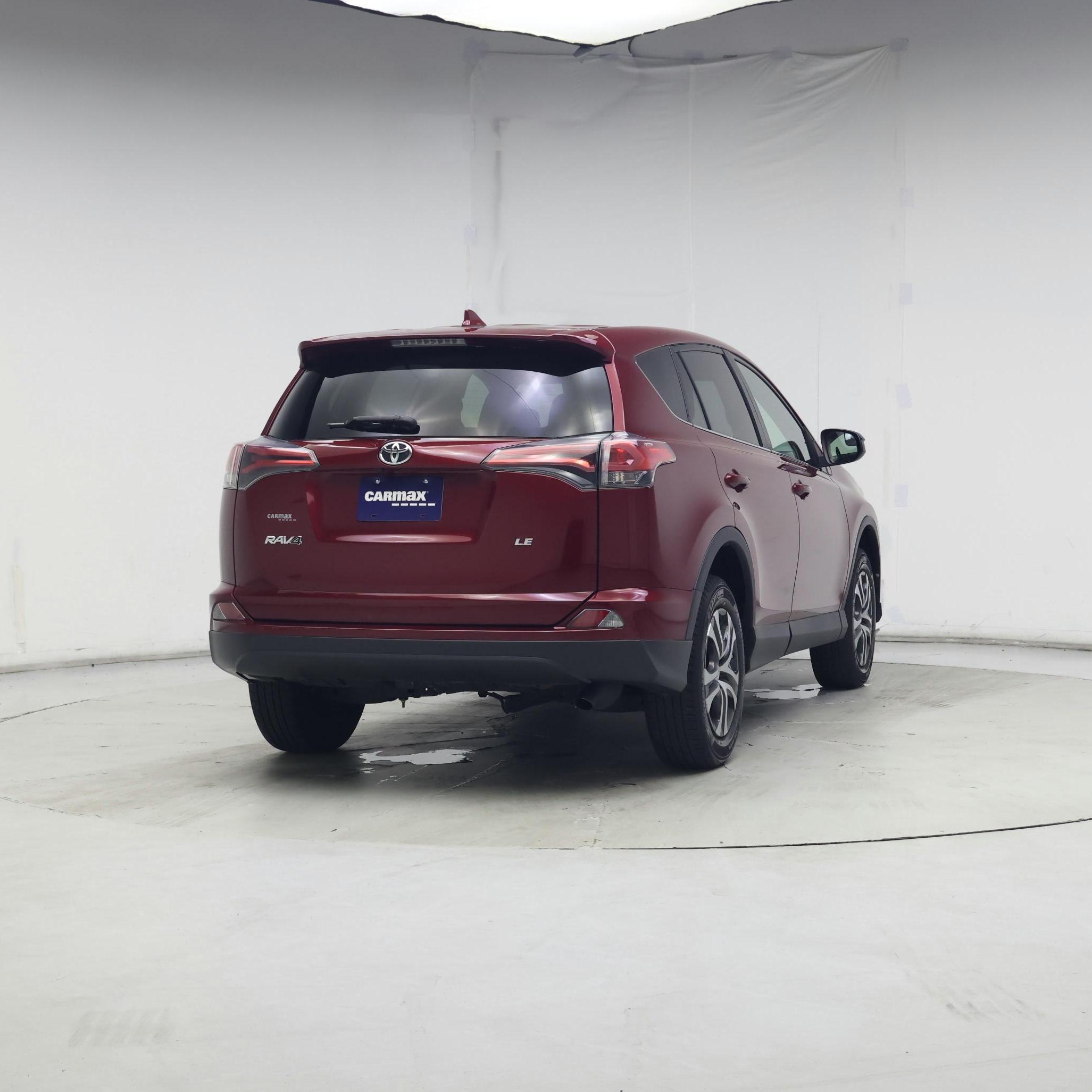 Thumbnail: 2018 Toyota RAV4 - 8