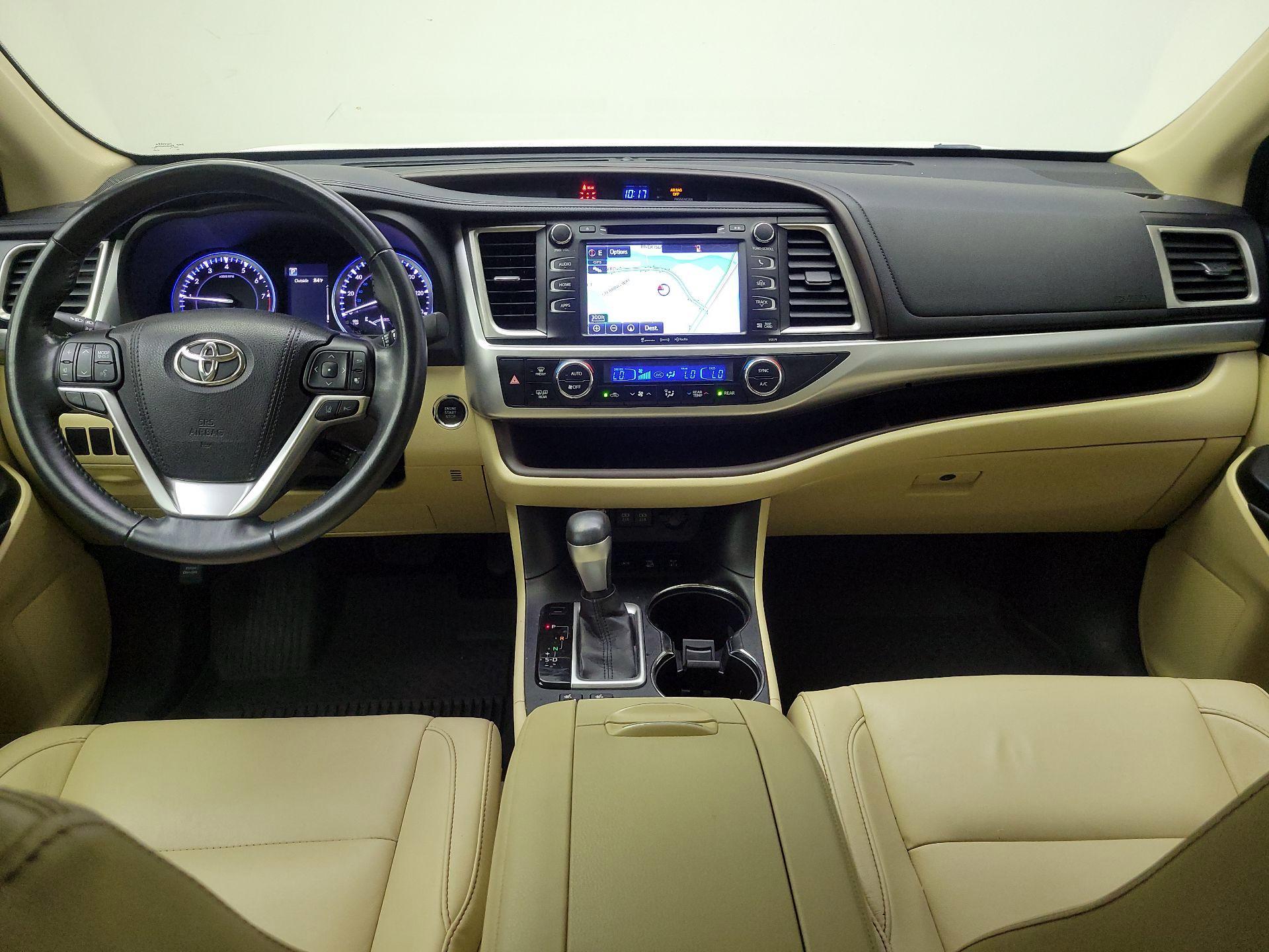 Thumbnail: 2017 Toyota Highlander - 9