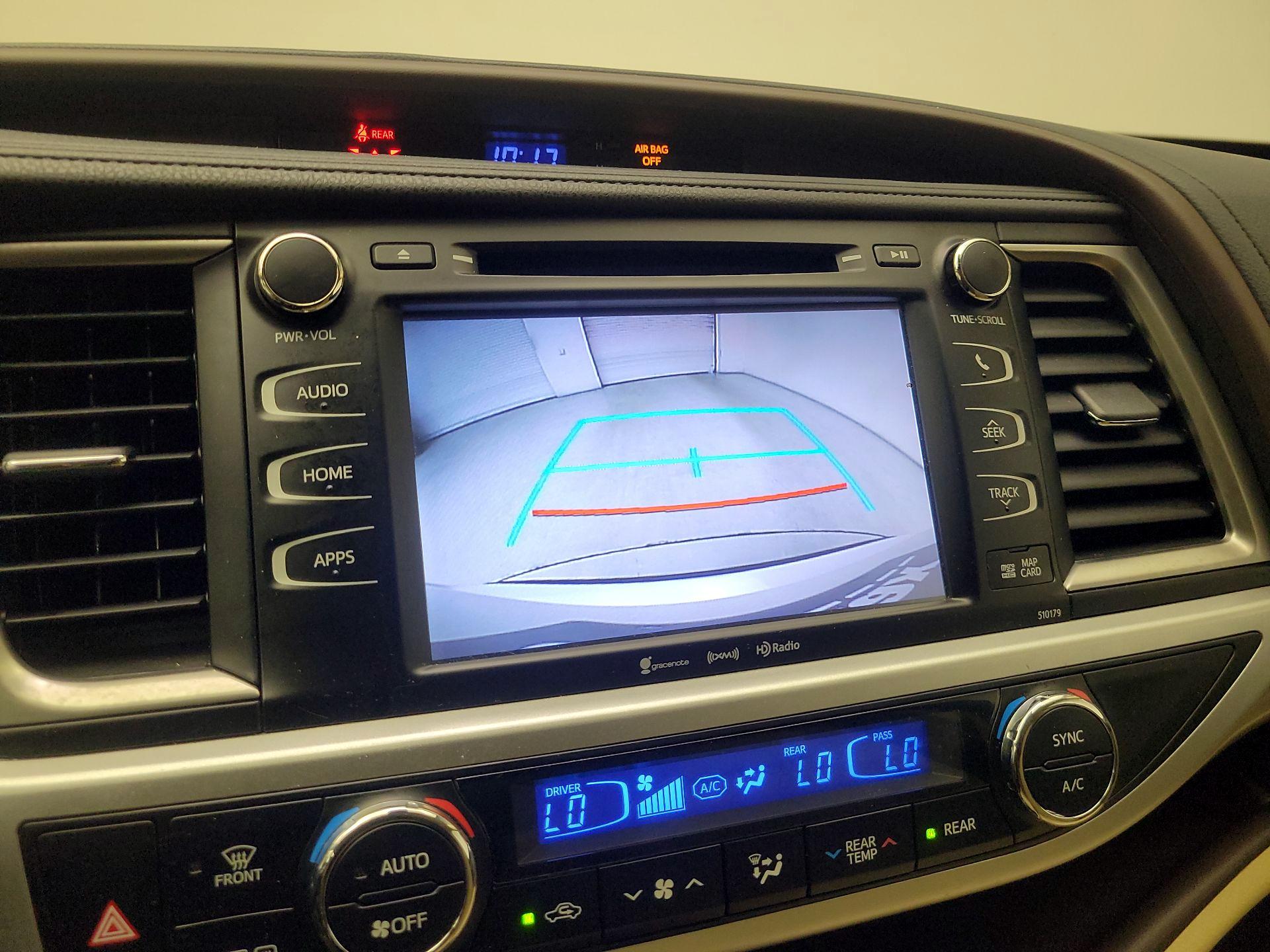 Thumbnail: 2017 Toyota Highlander - 15