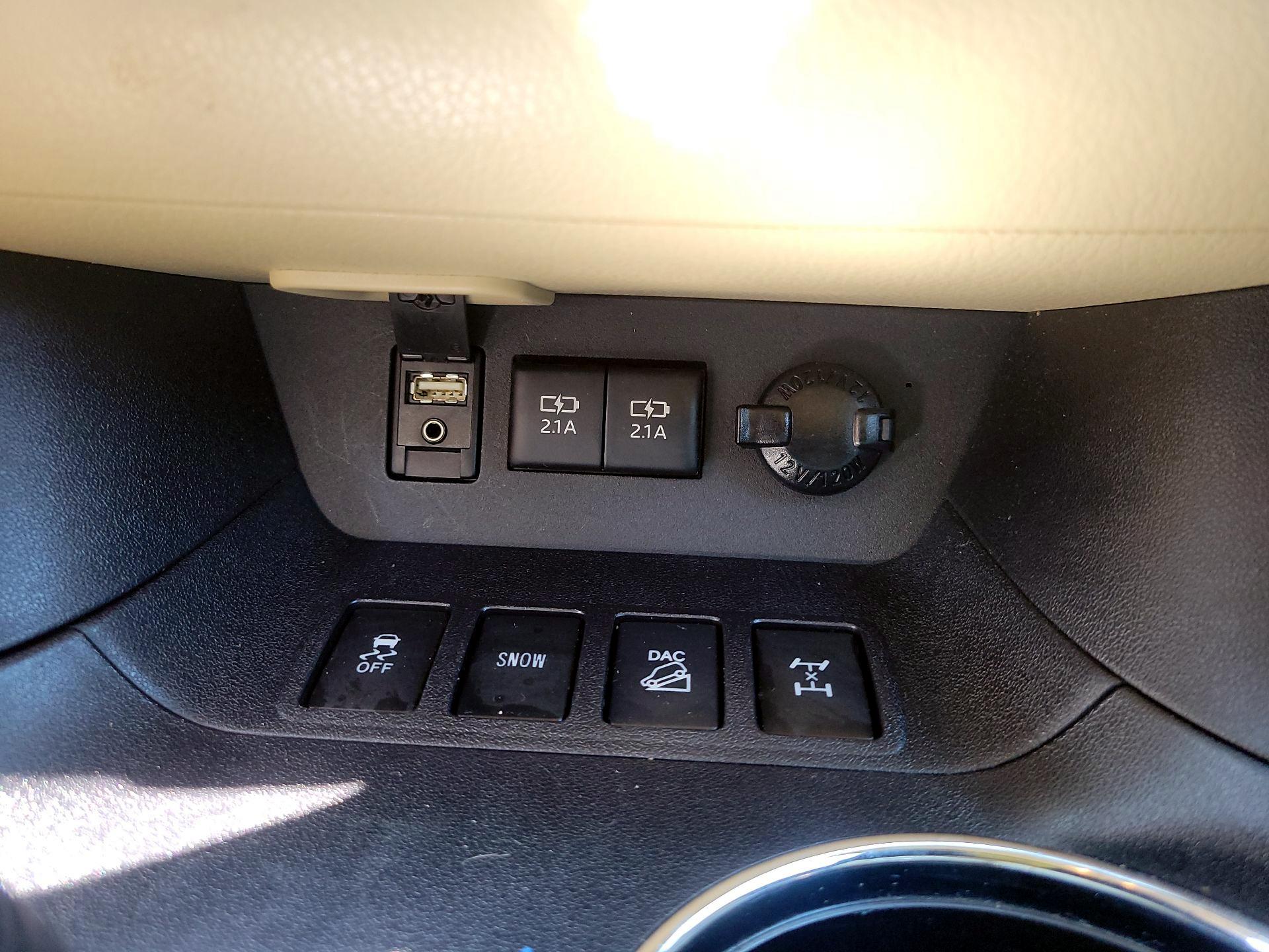 Thumbnail: 2017 Toyota Highlander - 19