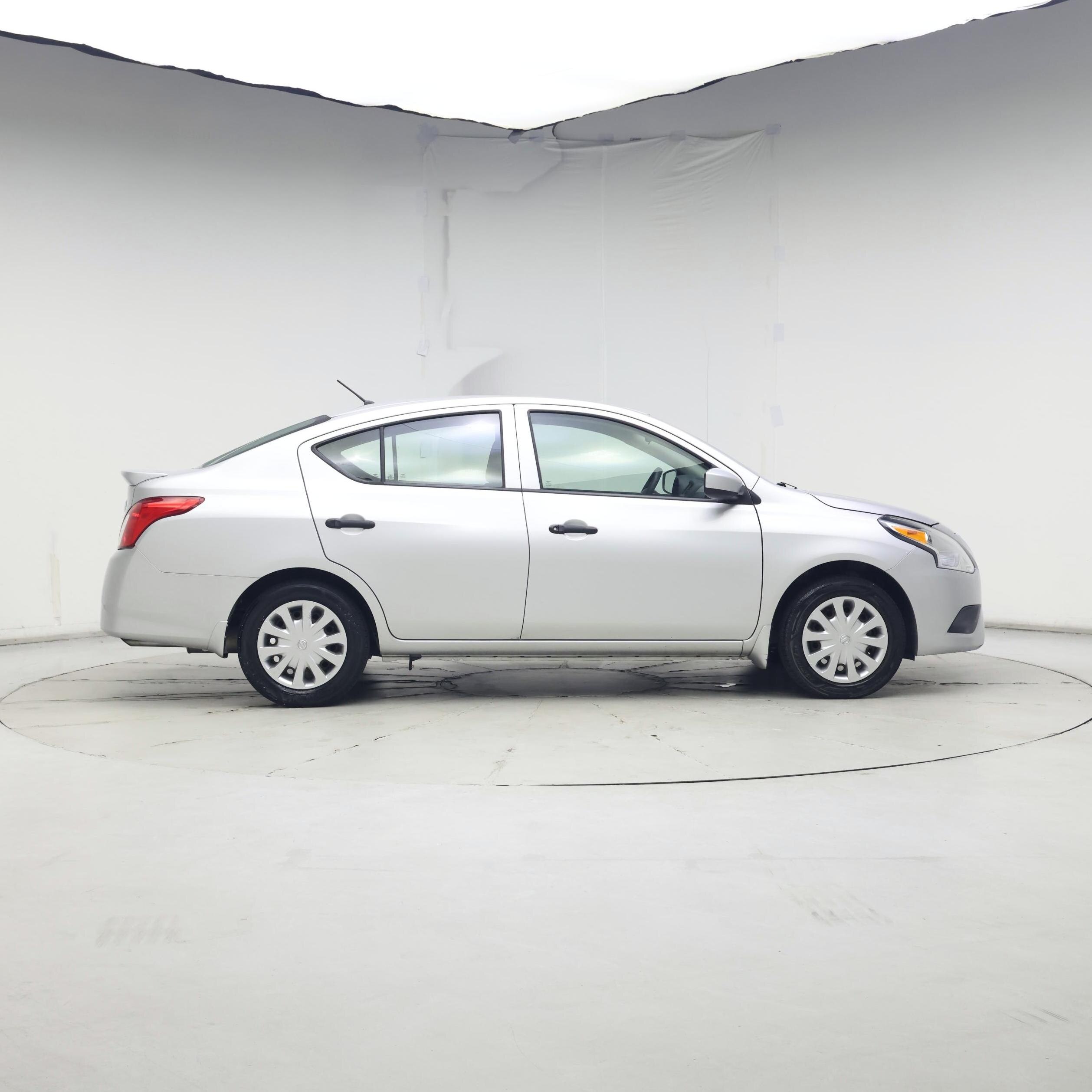 Thumbnail: 2018 Nissan Versa - 7