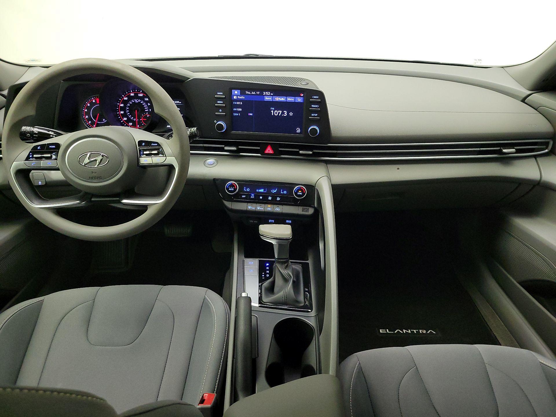 Thumbnail: 2022 Hyundai Elantra - 9