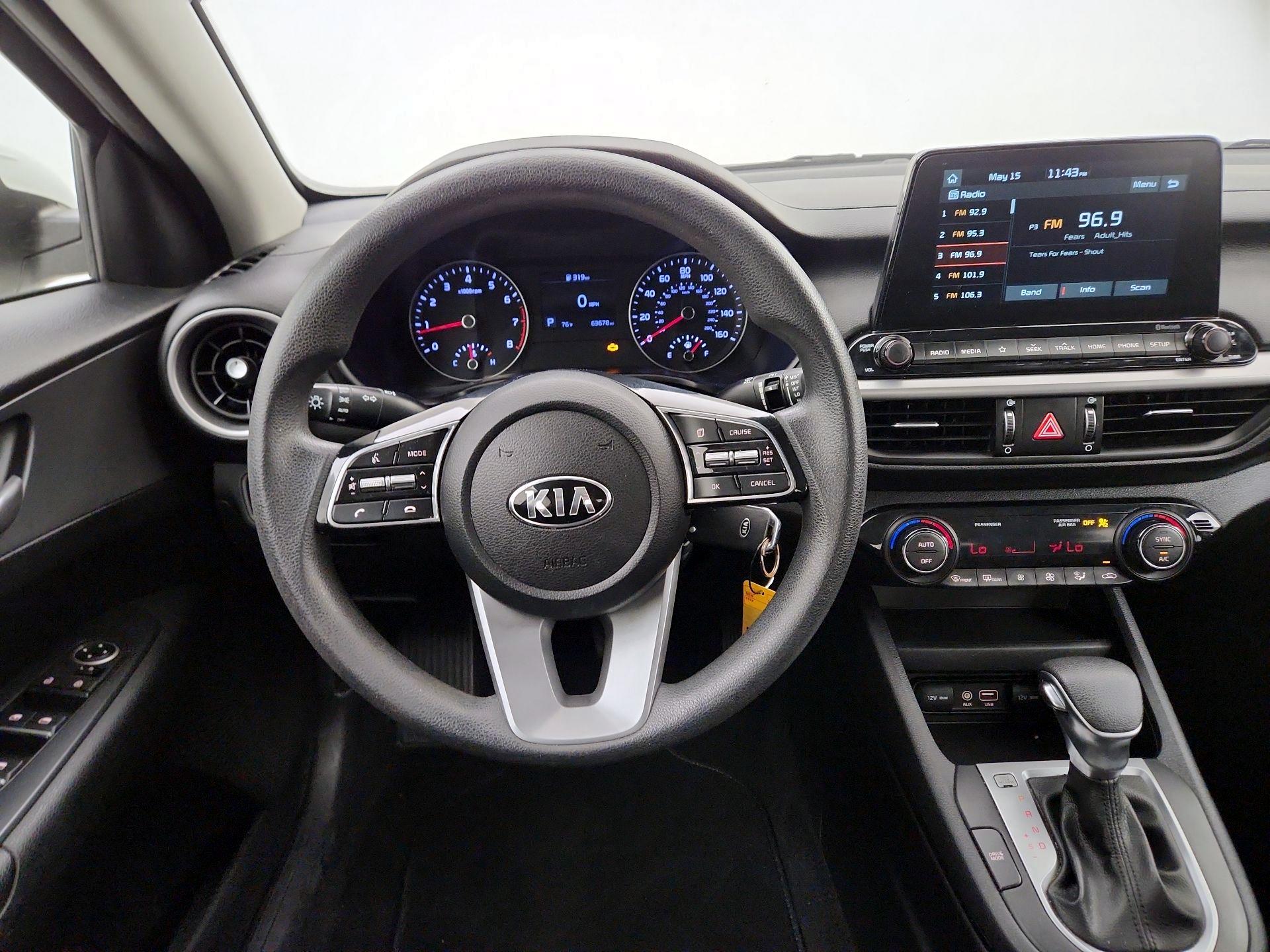 Thumbnail: 2019 Kia Forte - 10