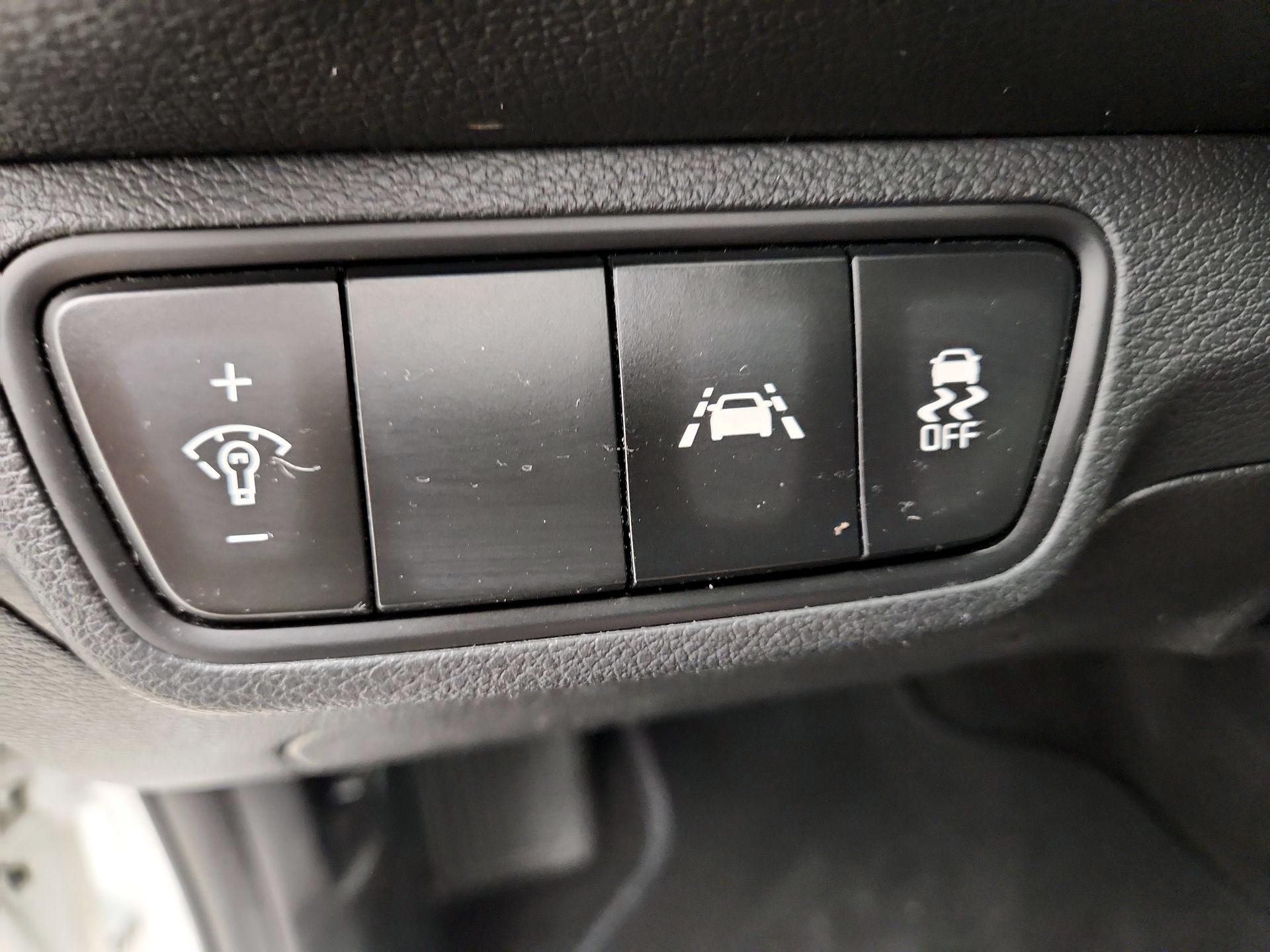 Thumbnail: 2019 Kia Forte - 13