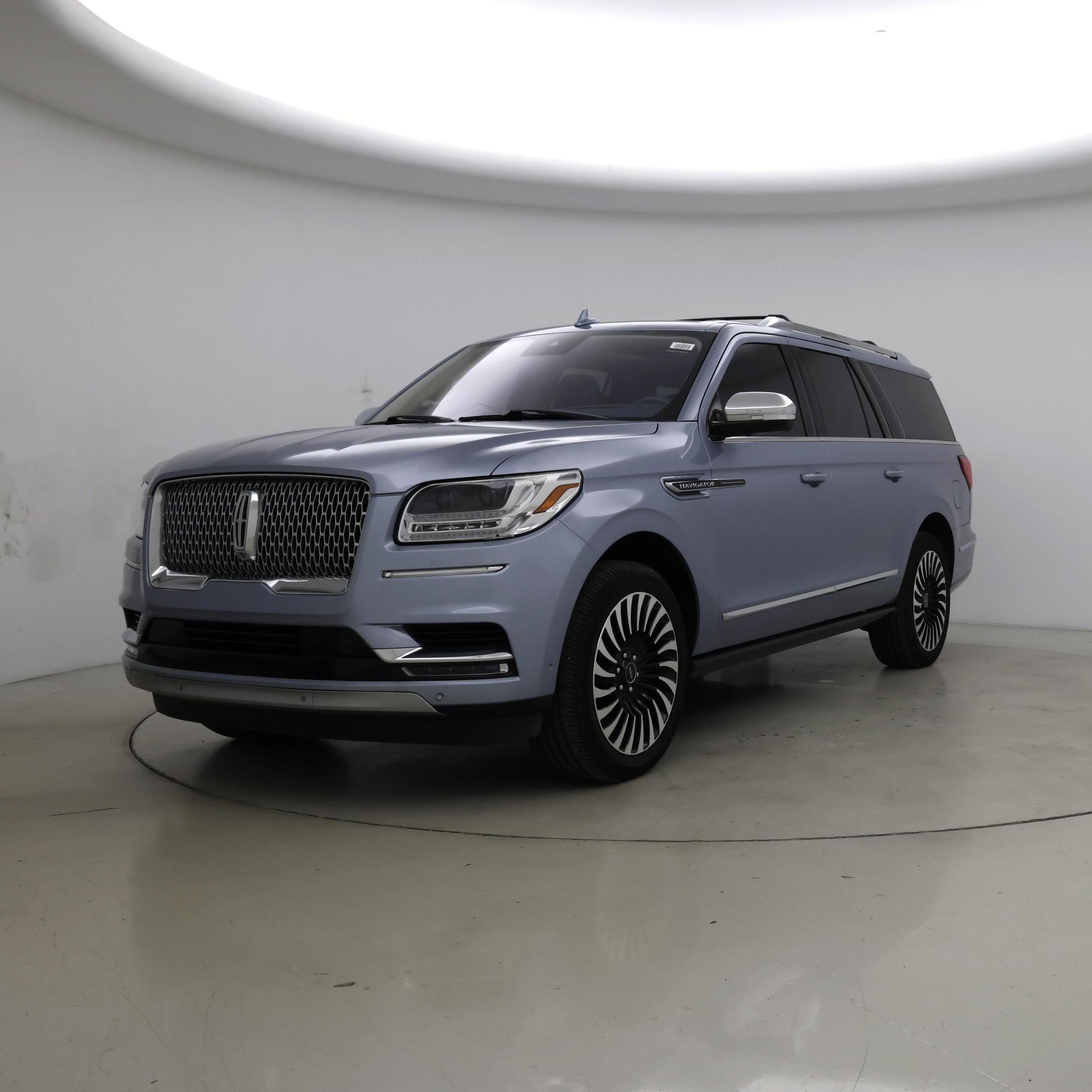 Thumbnail: 2020 Lincoln Navigator - 4