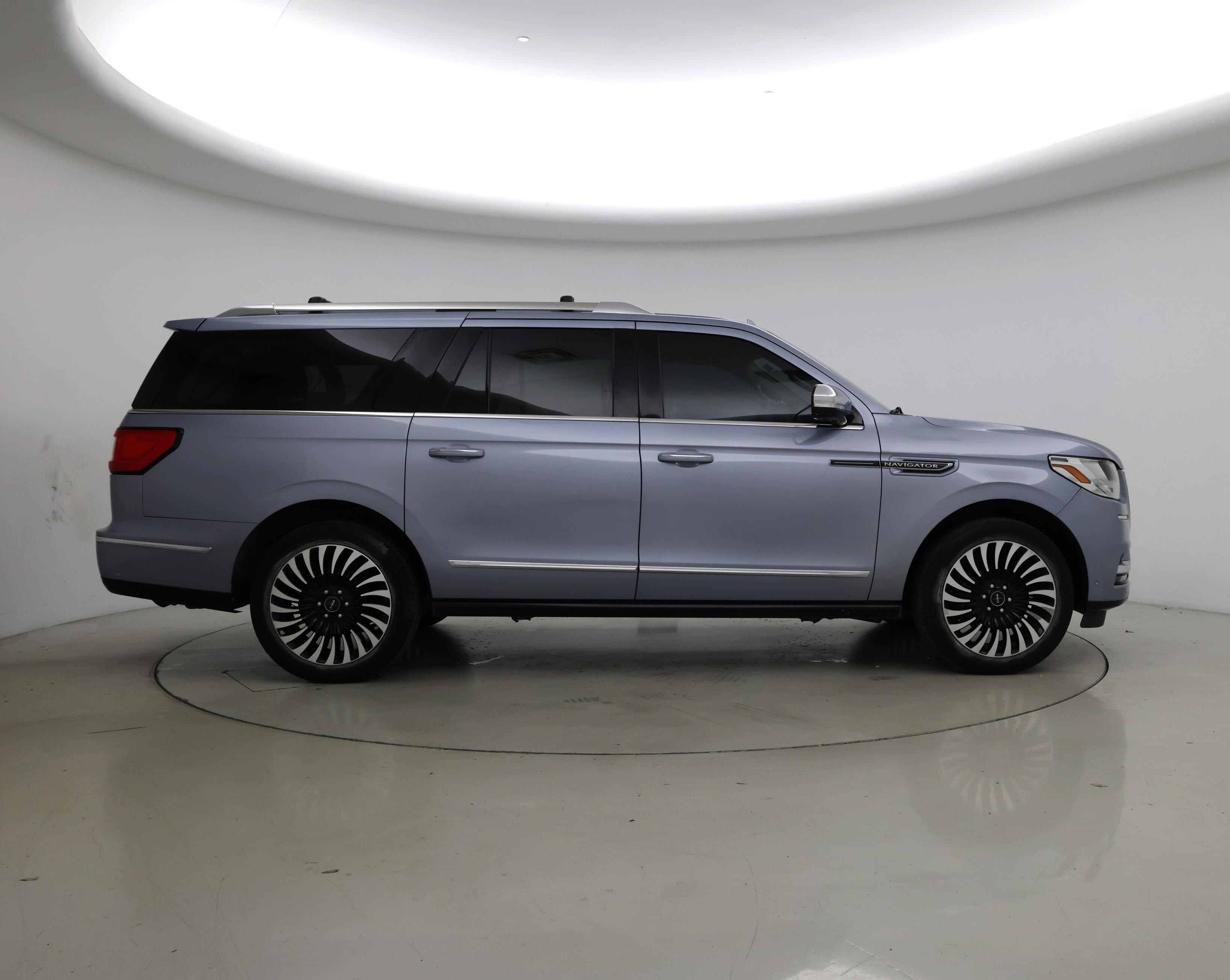 Thumbnail: 2020 Lincoln Navigator - 7