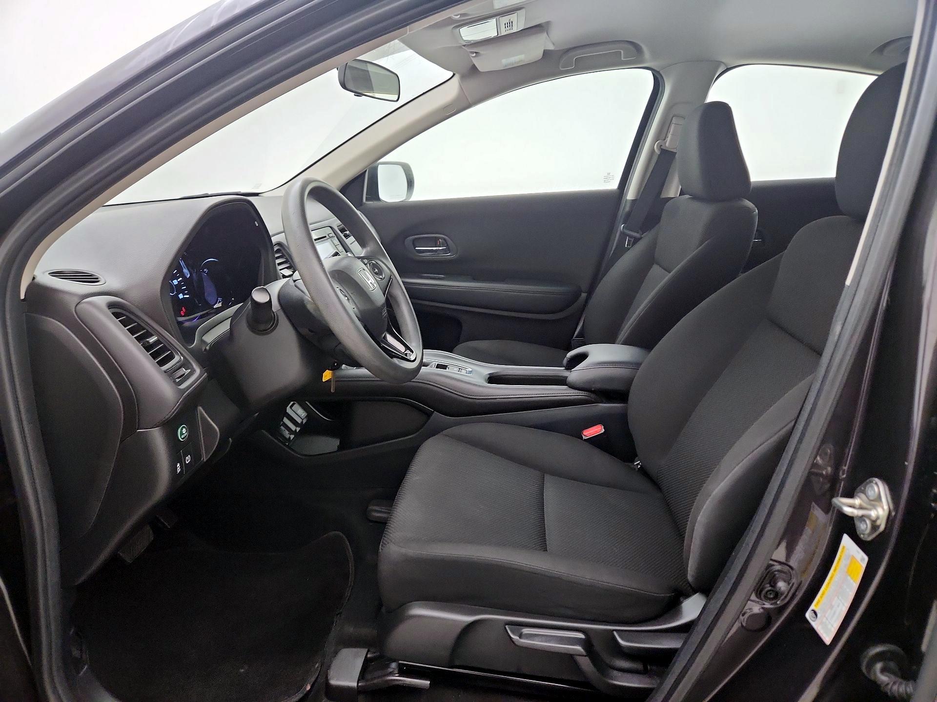 Thumbnail: 2017 Honda HR-V - 11