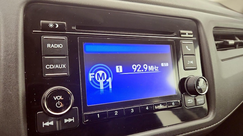 2017 Honda HR-V LX 15