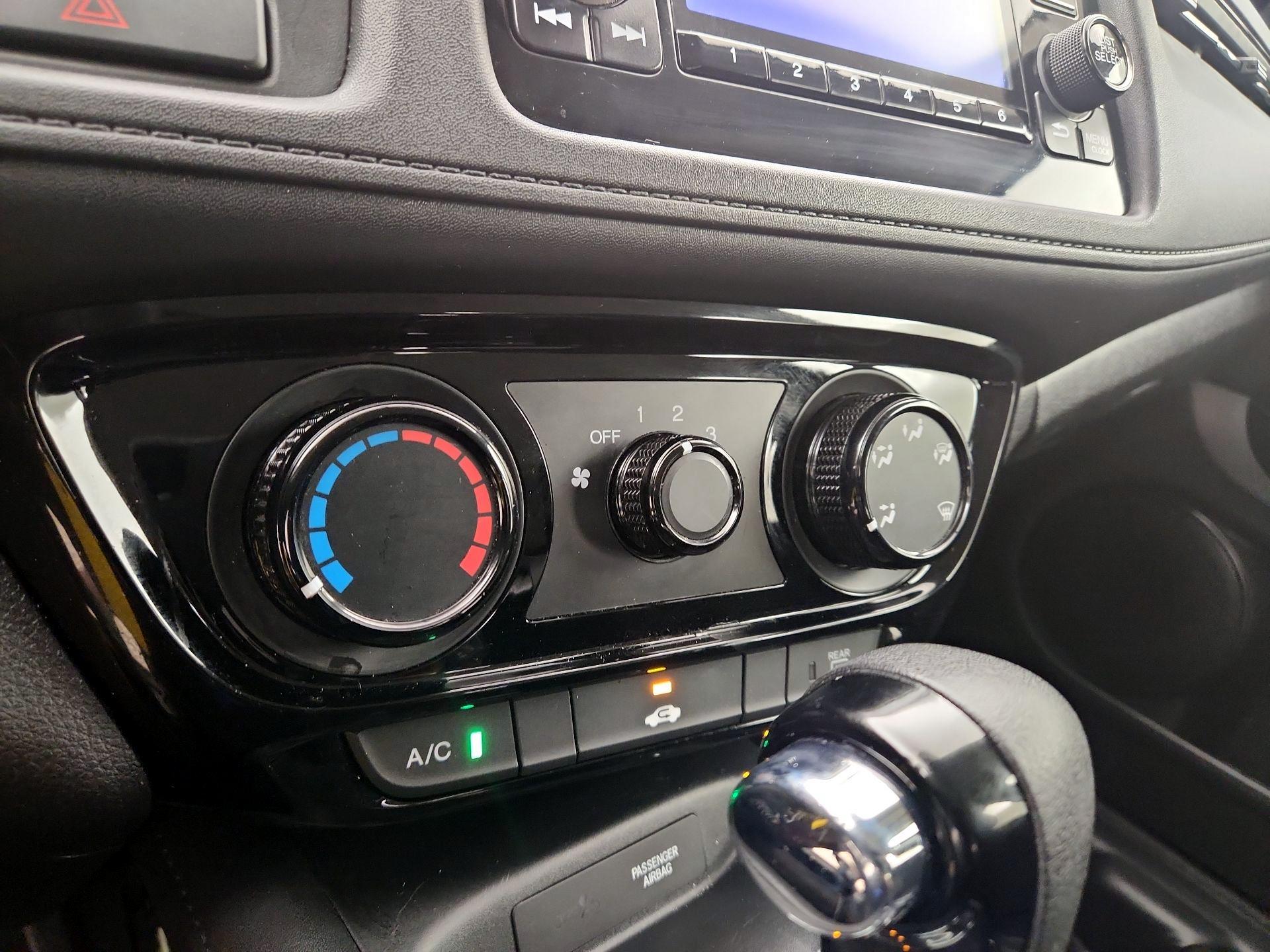 Thumbnail: 2017 Honda HR-V - 16