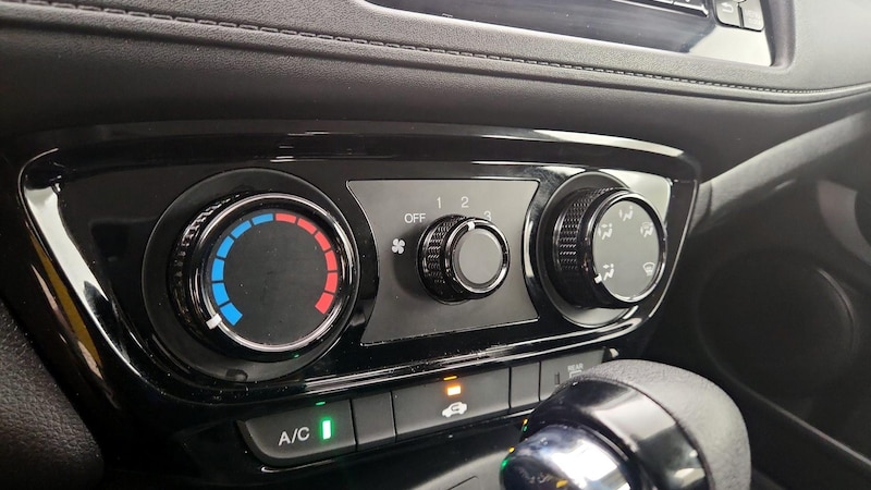 2017 Honda HR-V LX 16