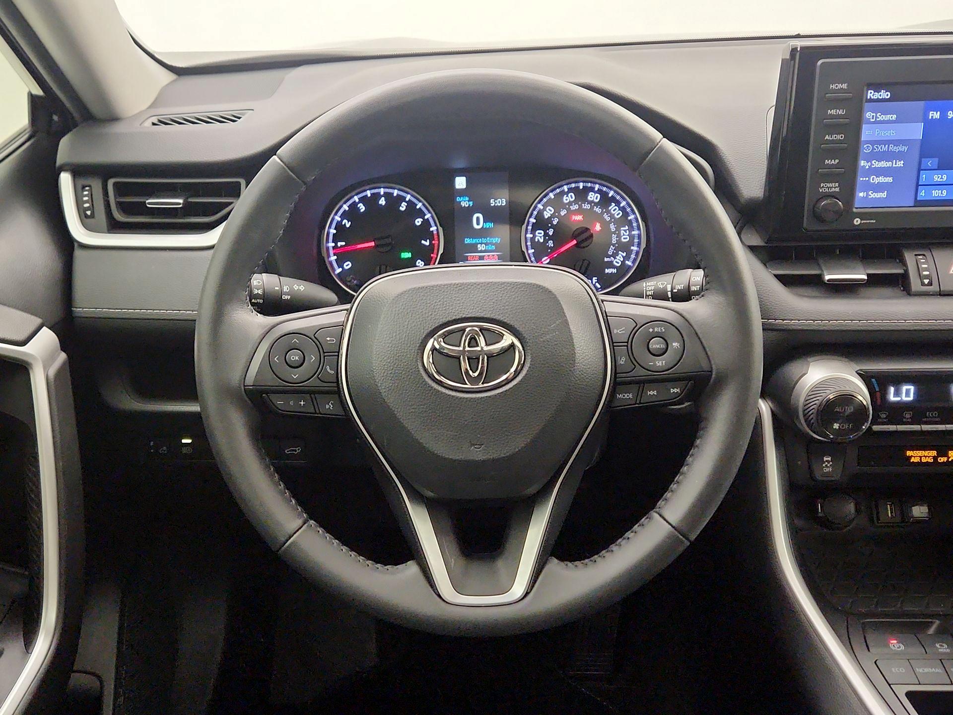 Thumbnail: 2022 Toyota RAV4 - 10