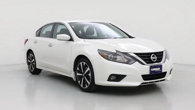 2018 Nissan Altima SR Hero Image