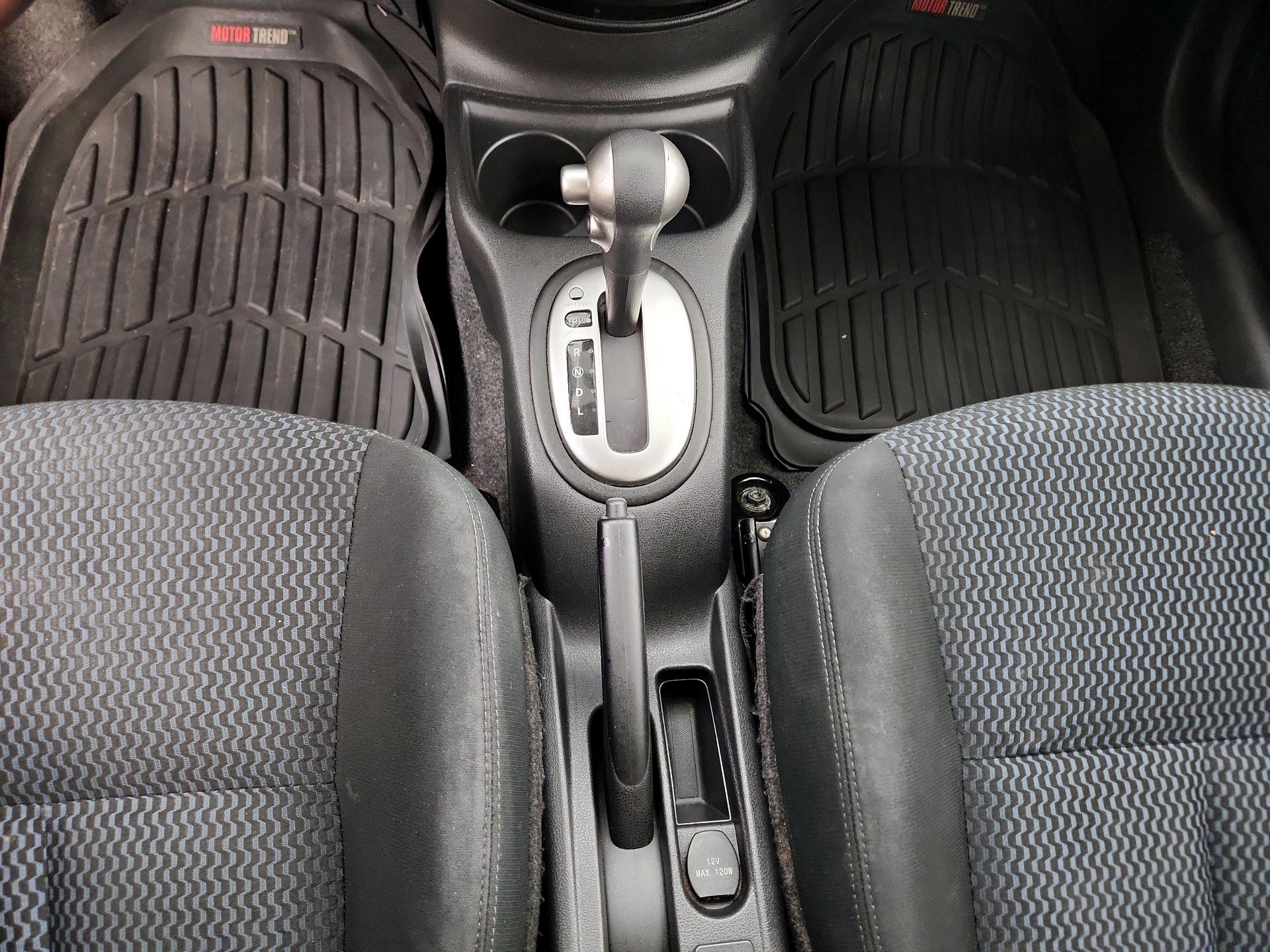 Thumbnail: 2016 Nissan Versa Note - 17