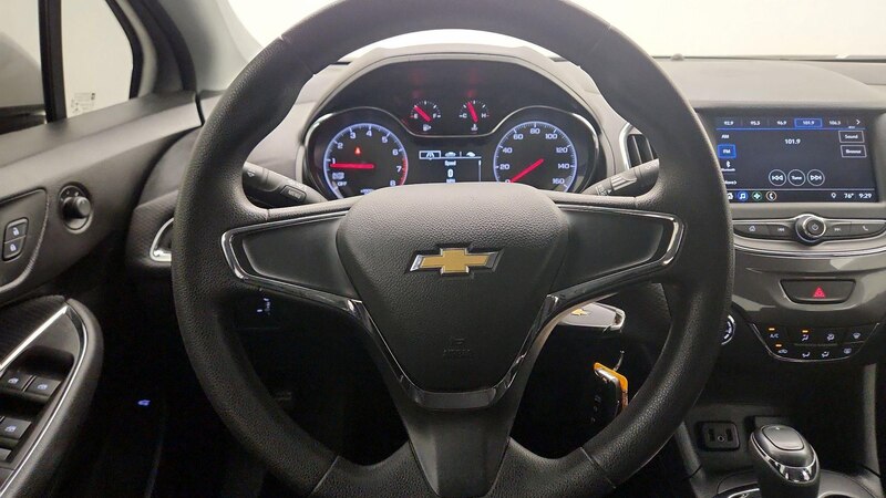 2019 Chevrolet Cruze LS 10