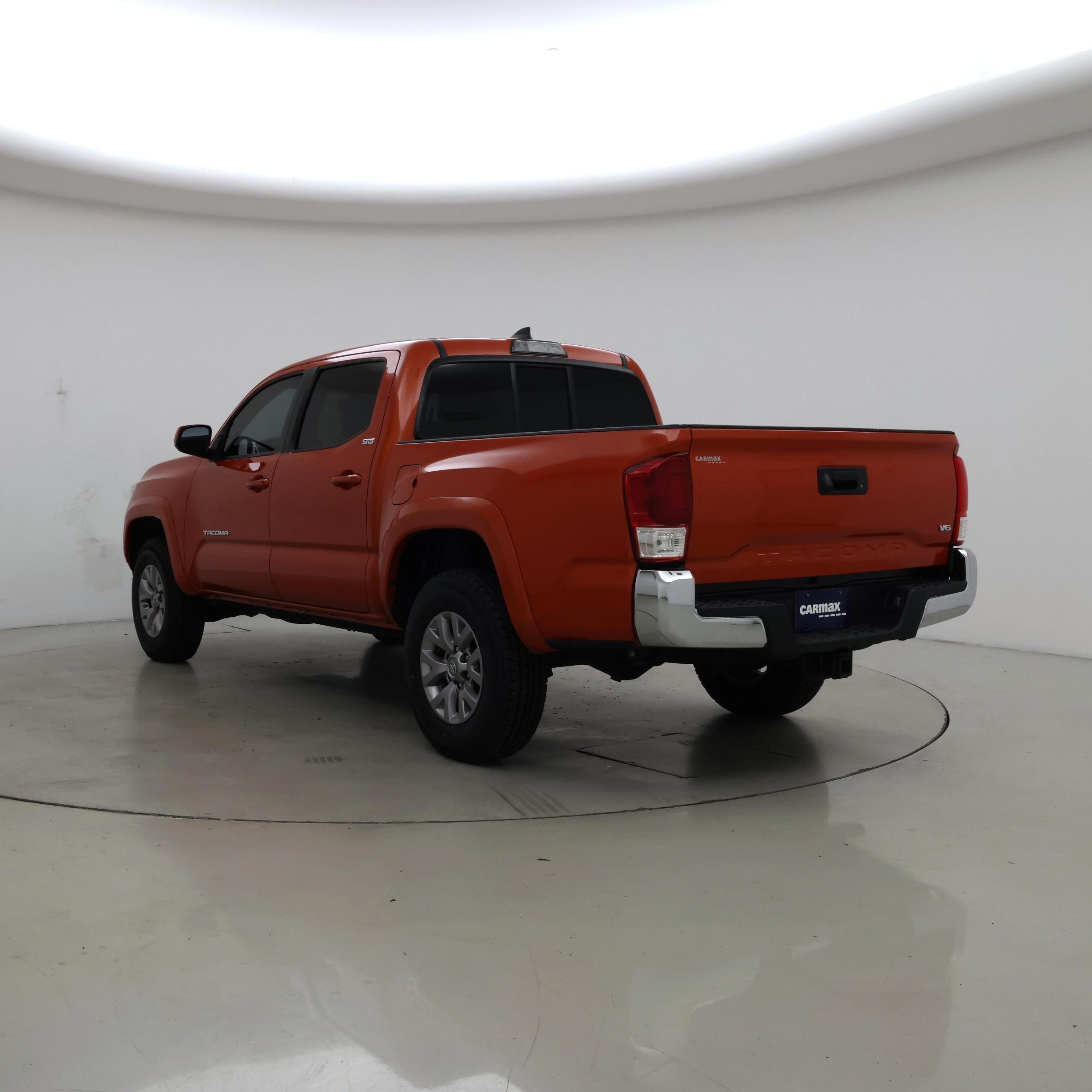 Thumbnail: 2017 Toyota Tacoma - 2