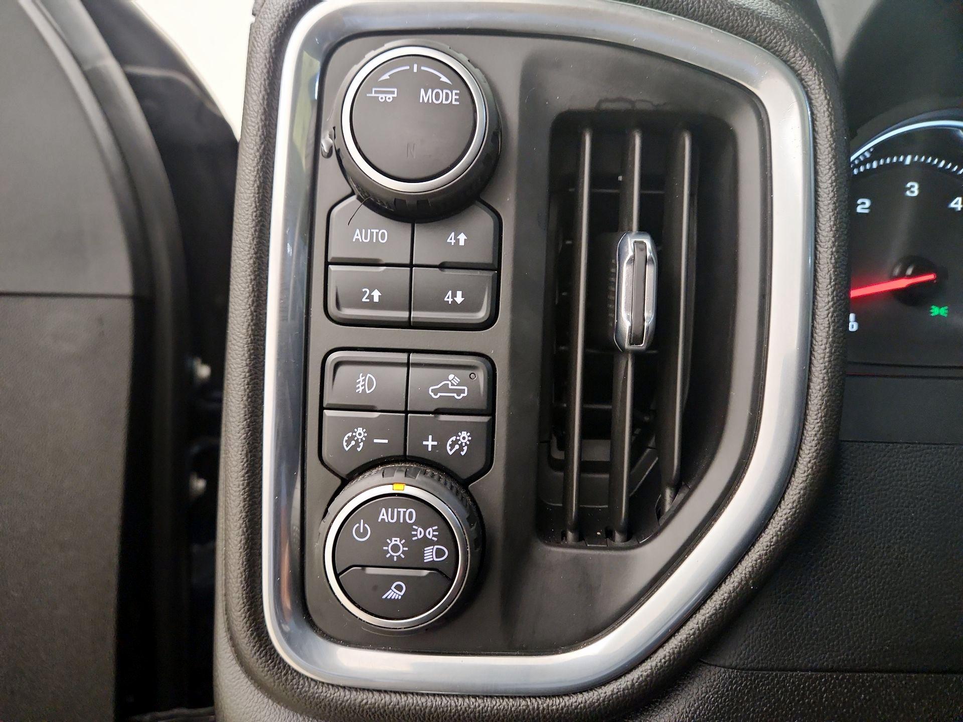 Thumbnail: 2022 Chevrolet Silverado 2500 - 13