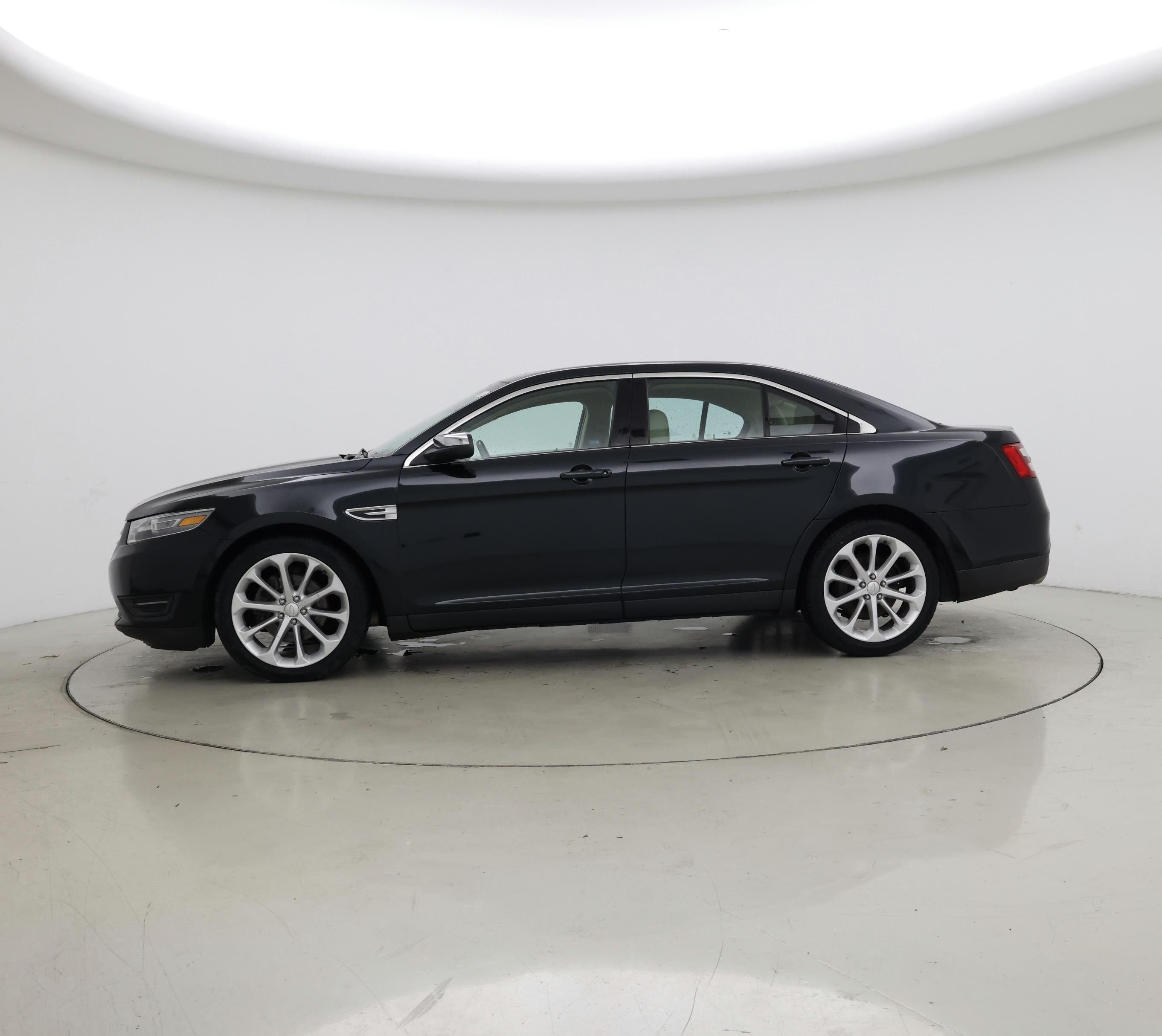 Thumbnail: 2014 Ford Taurus - 3