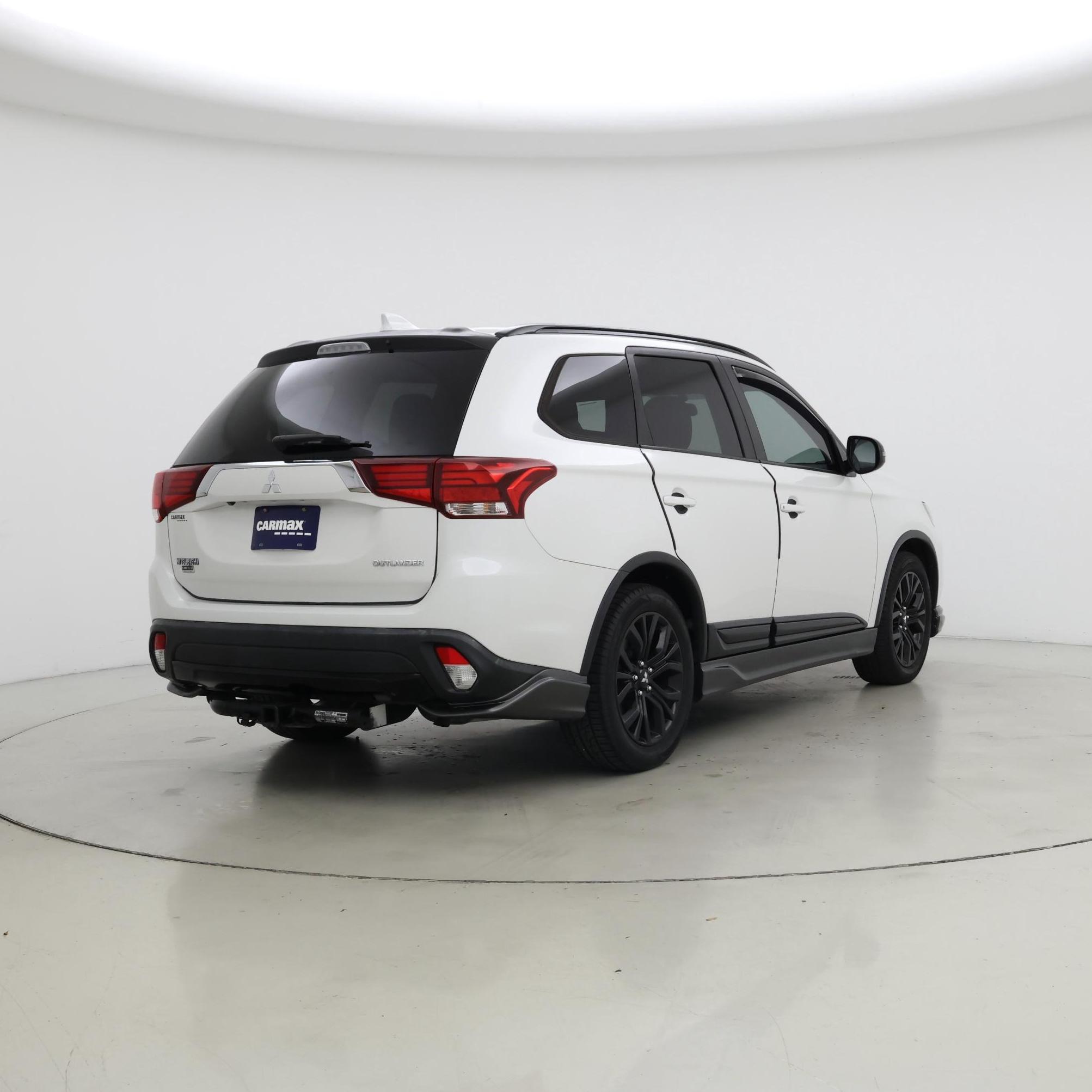 Thumbnail: 2018 Mitsubishi Outlander - 8