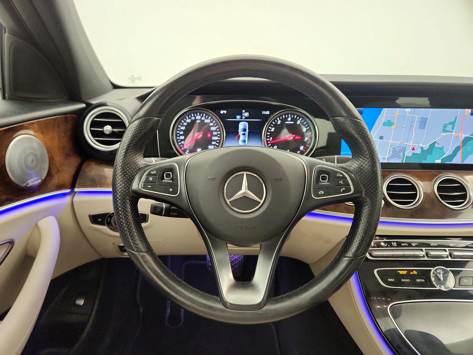Thumbnail: 2017 Mercedes-Benz E-Class - 10
